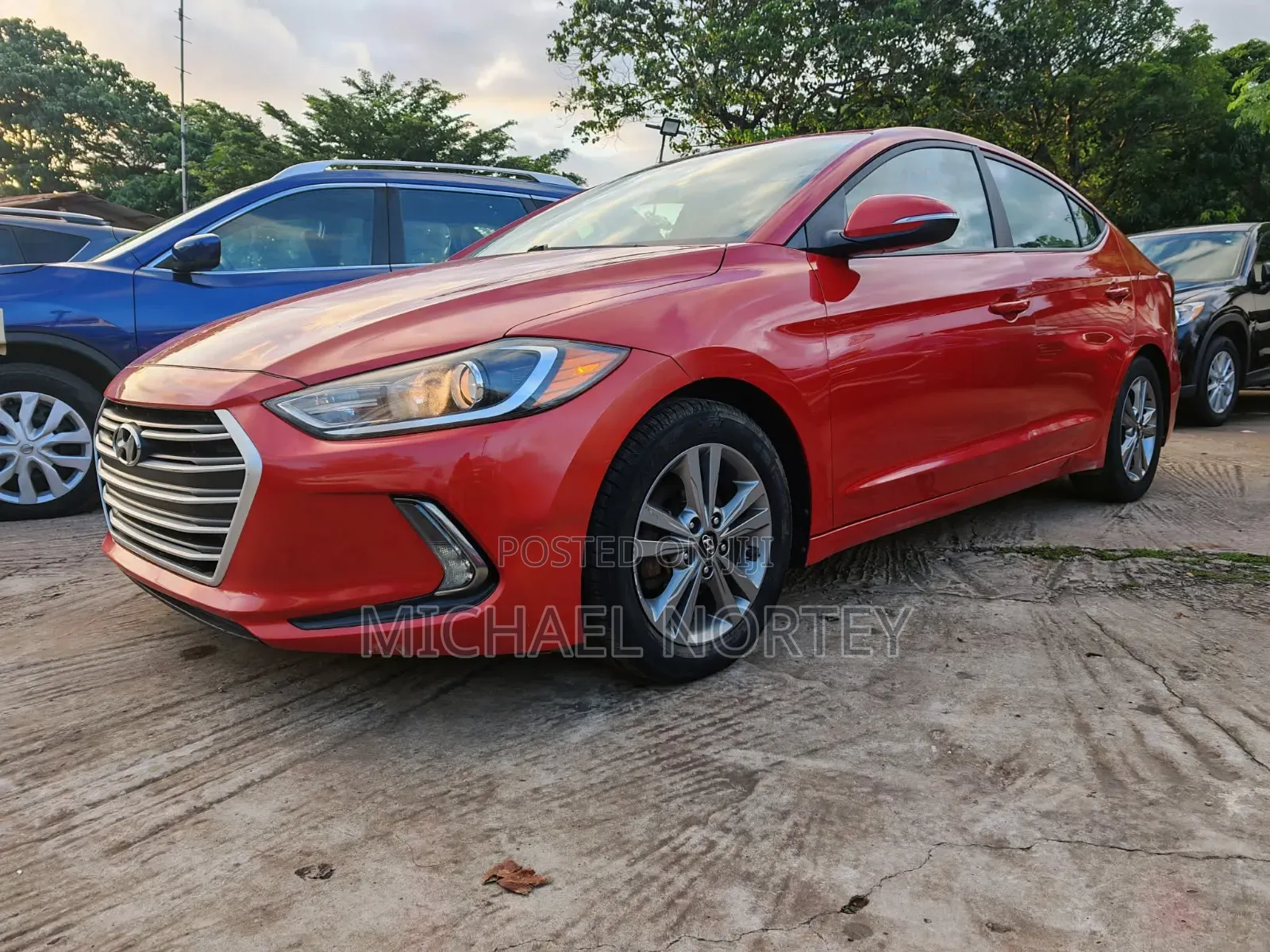 Hyundai Elantra Limited Sedan FWD (2.0L 4cyl 6A) 2017 Red