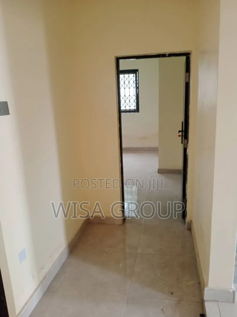 4bdrm Duplex in Wisa Group, Accra Metropolitan for rent