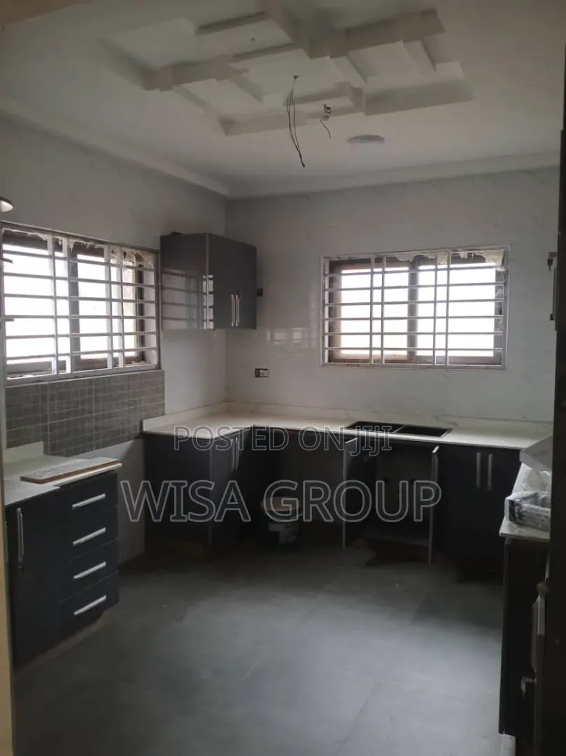4bdrm Duplex in Wisa Group, Accra Metropolitan for rent