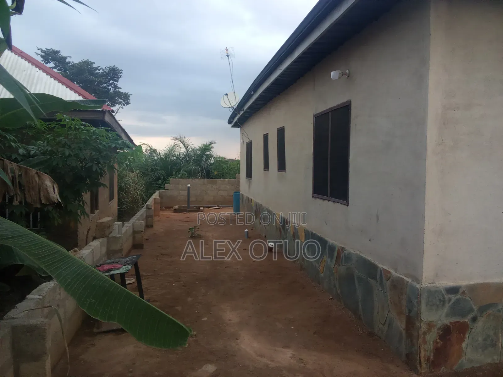3bdrm House in Alex Otuo Properties, Kumasi Metropolitan for sale