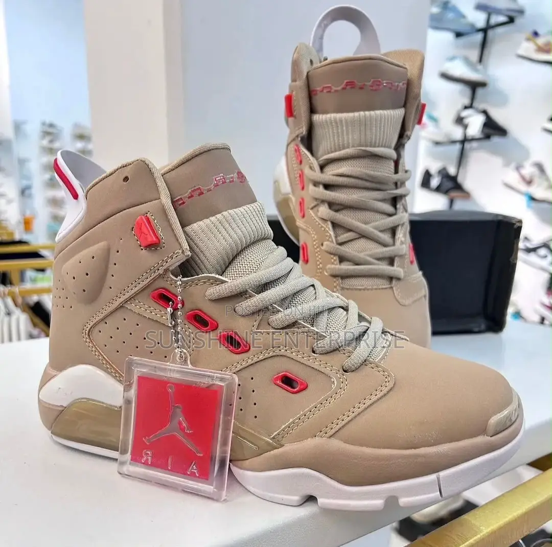 Air Jordan Iv Sneakers