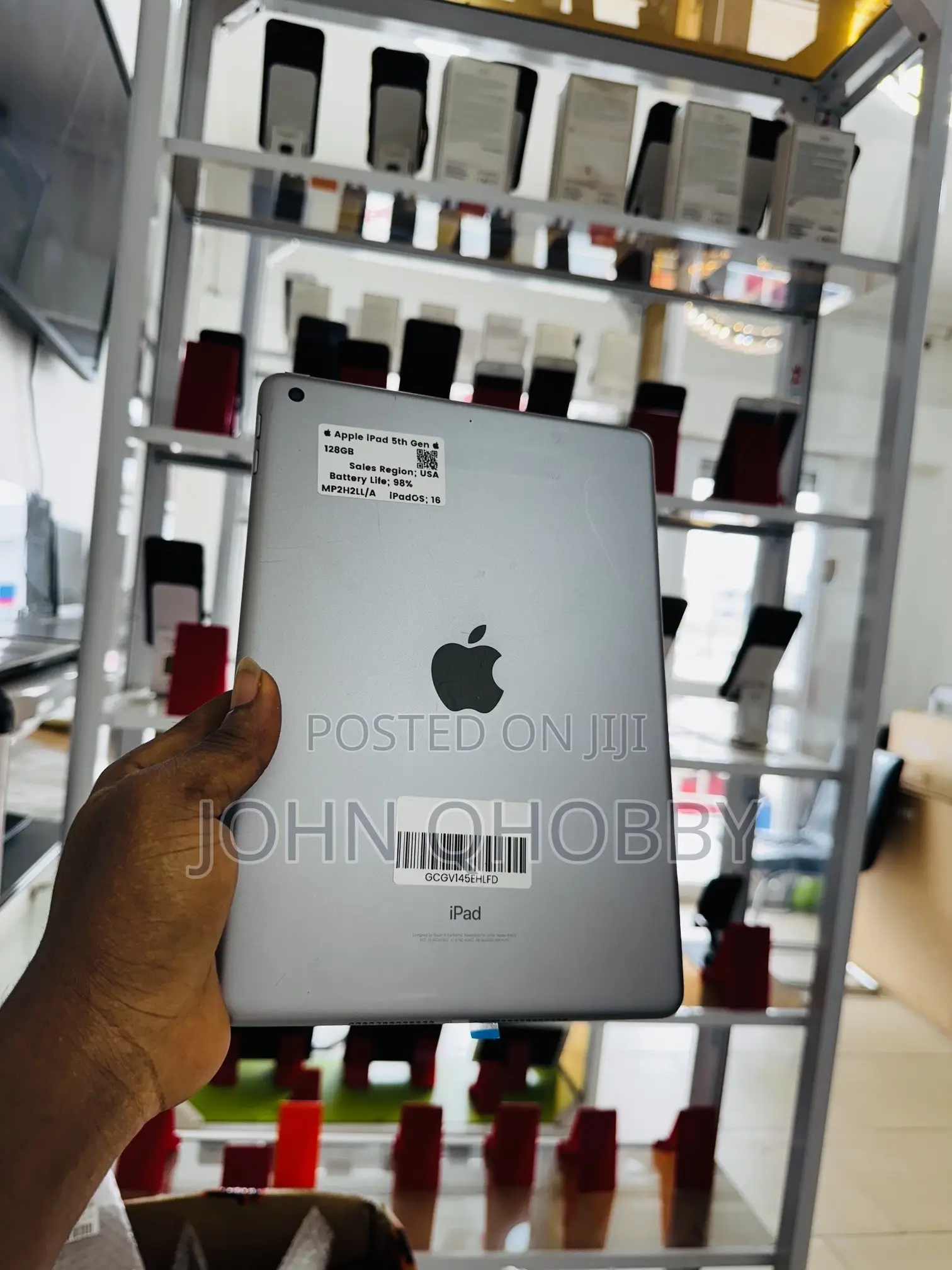 Apple iPad 9.7 128 GB Gray