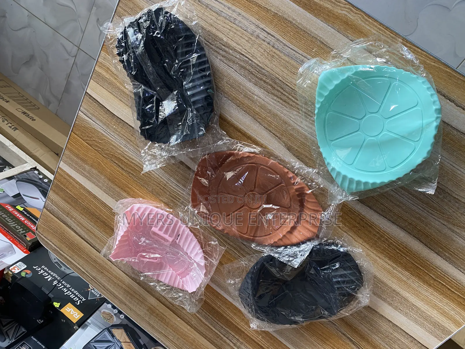 Non-Stick Air Fryer Mat - Silicone Baking Liner Pot
