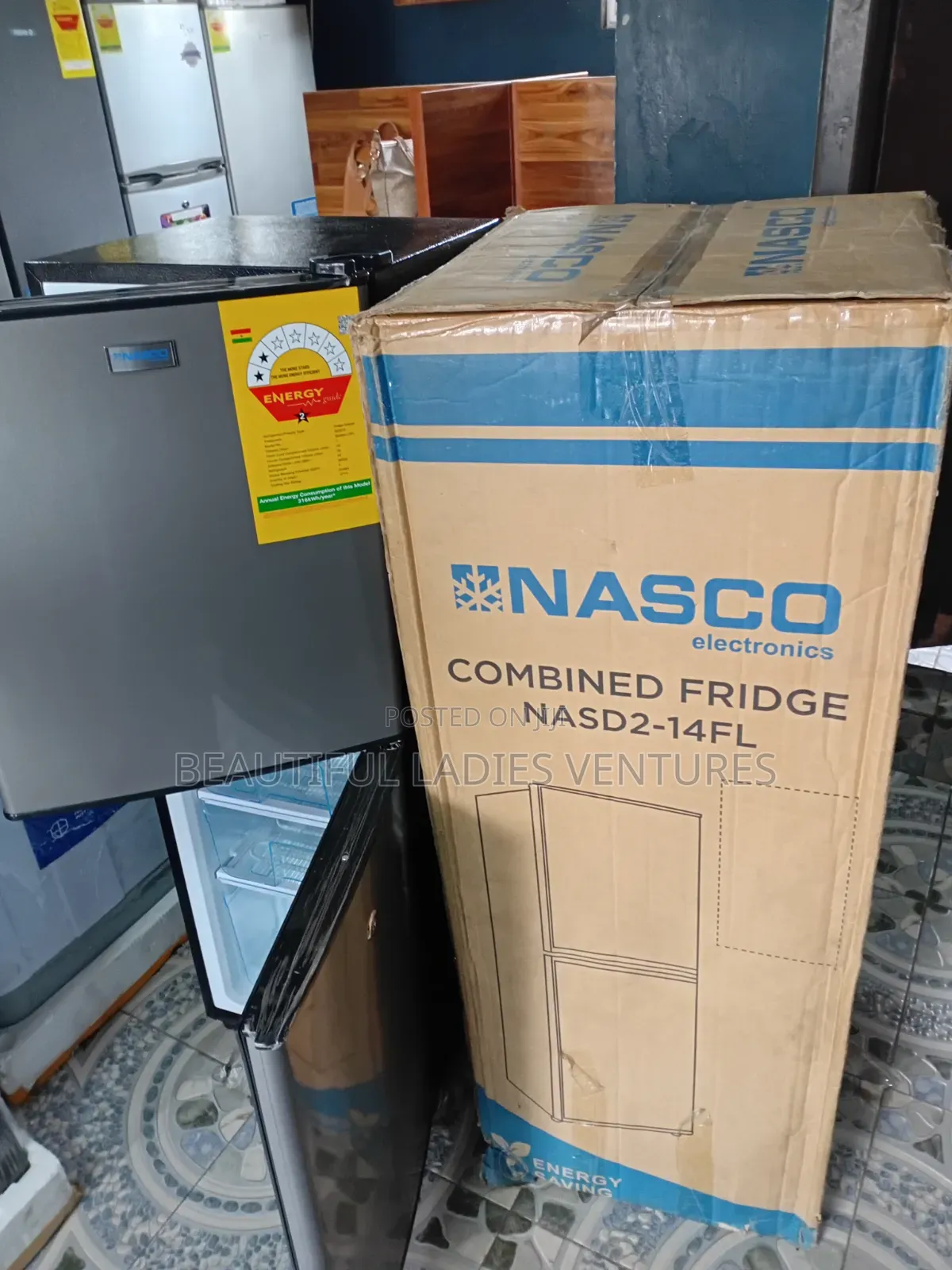 Nasco Refrigerator 1066 Easy to Use Refrigerator