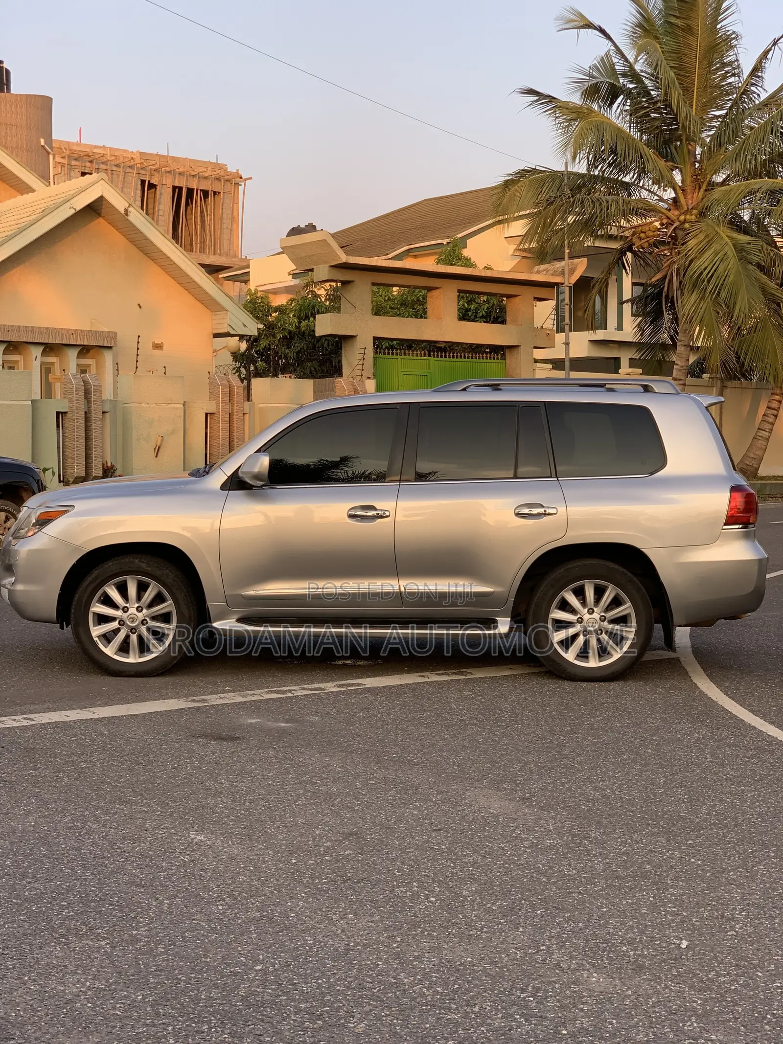 Lexus LX 570 2012 Silver