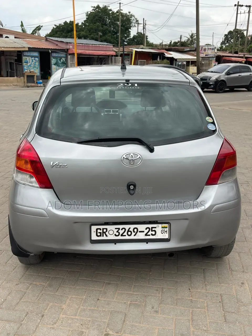 Toyota Vitz 2010 Gray