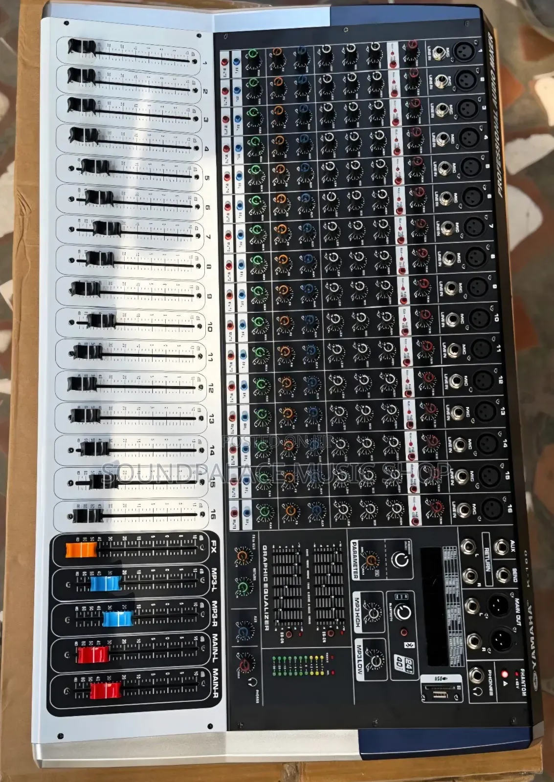 Yamaha KV-160 16-Channel Professional Powered Audio Mixer.