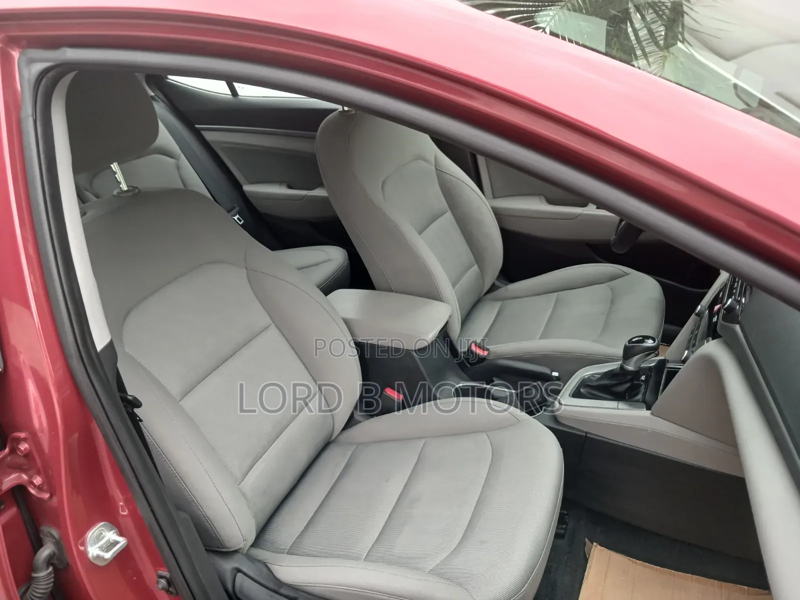 Hyundai Elantra 2018 Red