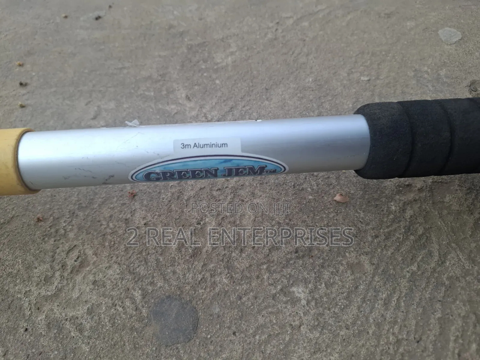 3-Meter (10ft) Tri-Section Telescopic Water-Fed Wash Brush