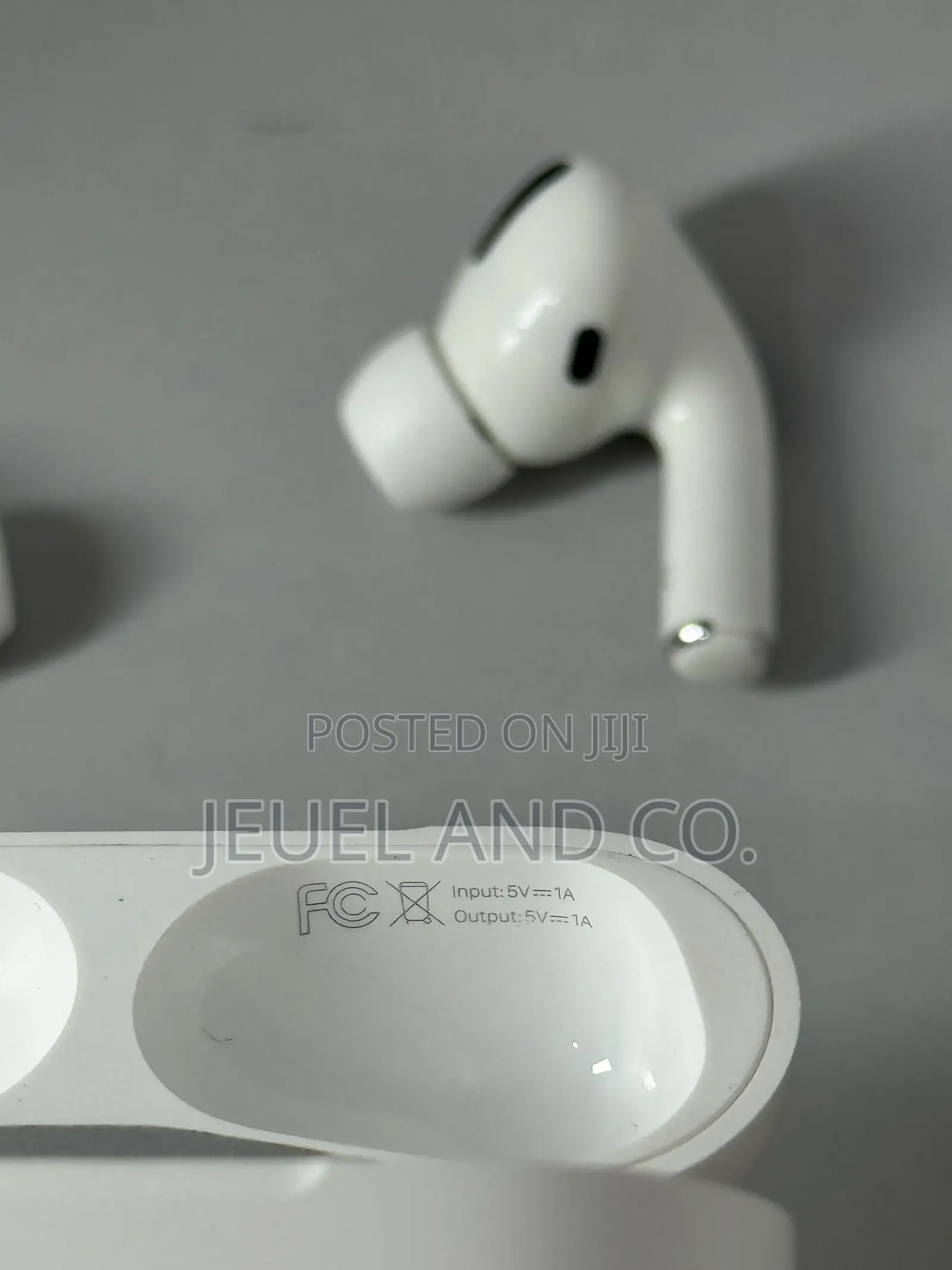 Authentic Apple Airpods Pro 1st Gen.