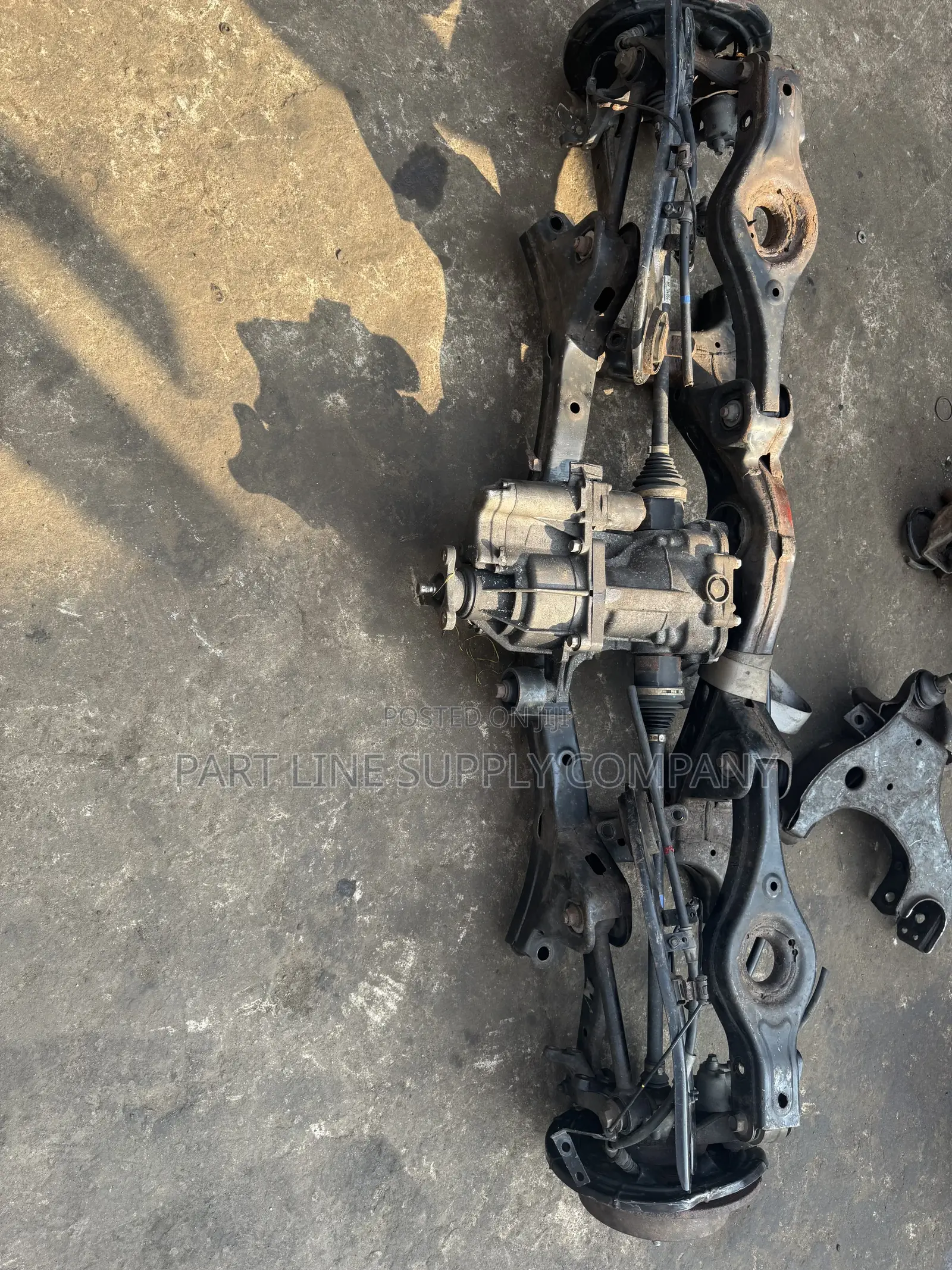 Hyundai IX35 Back Axel Complete