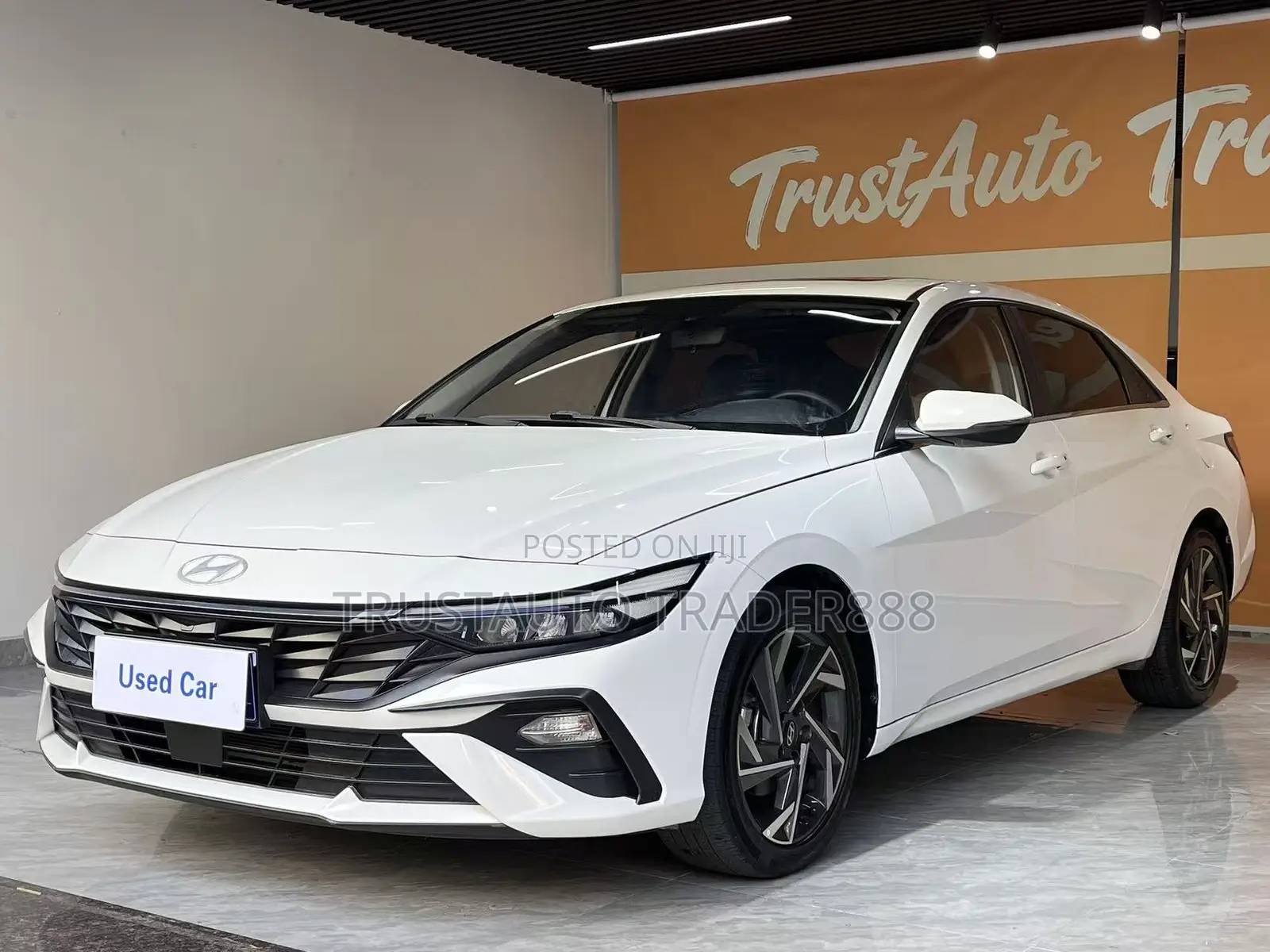 Hyundai Elantra 2024 White