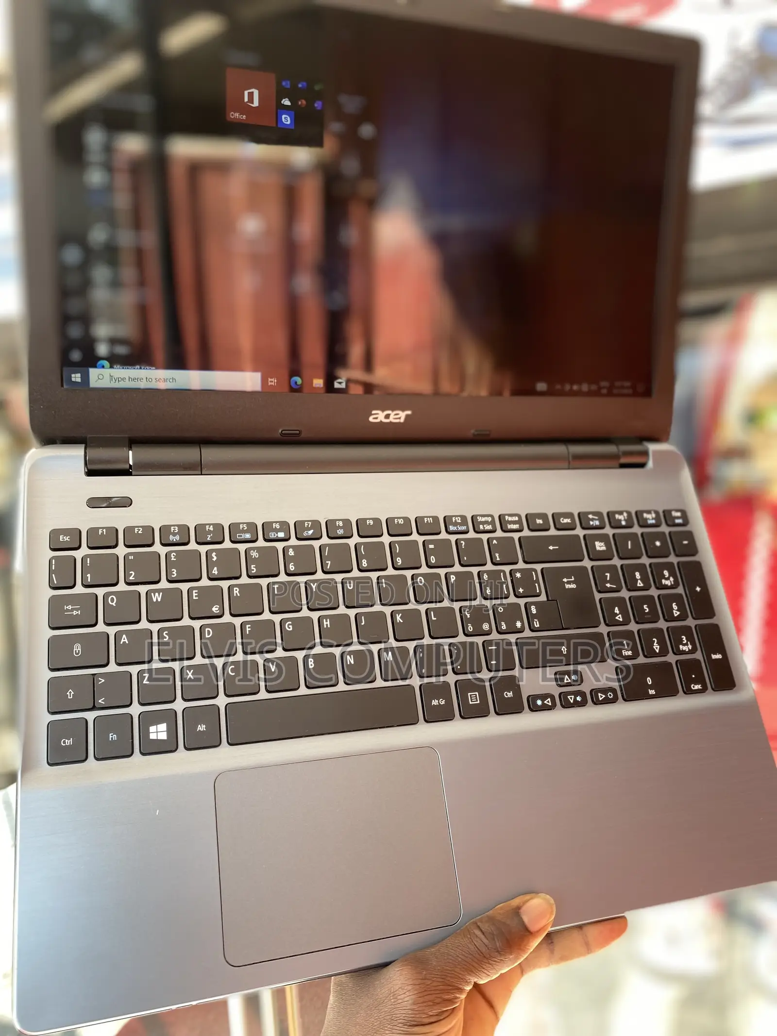 Laptop Acer Aspire E5-571 4GB Intel Celeron HDD 500GB