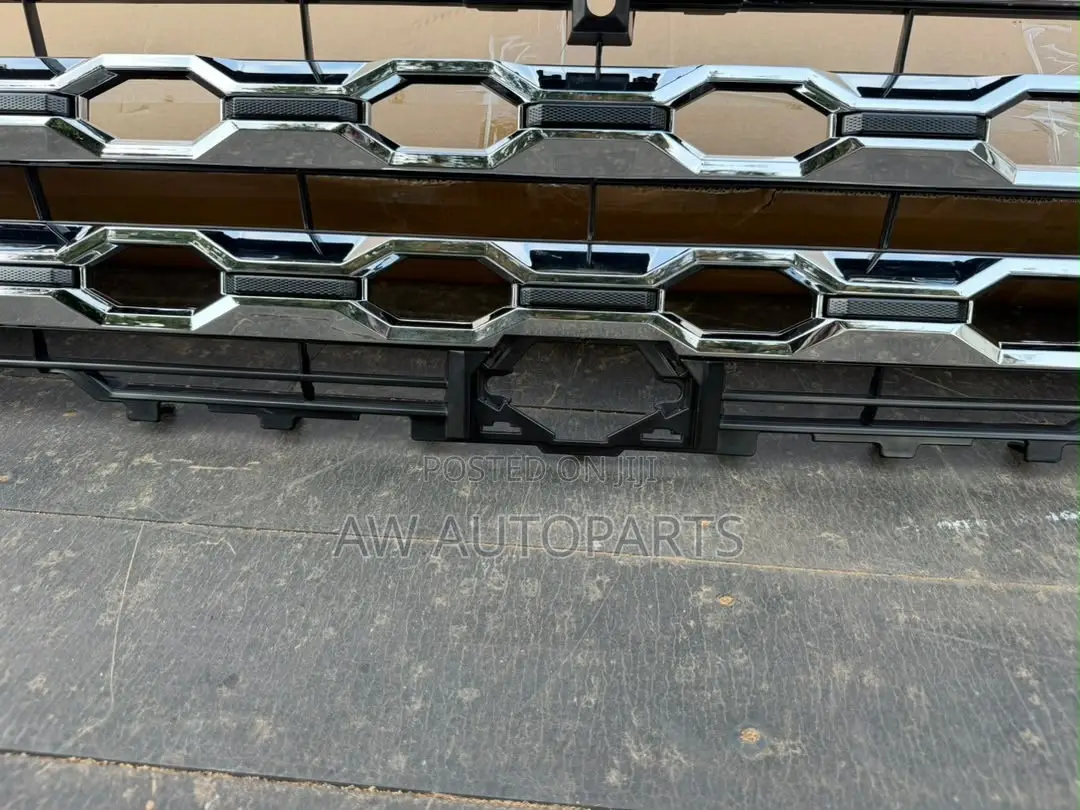 Toyota Tundra 2022 Grille Chrome