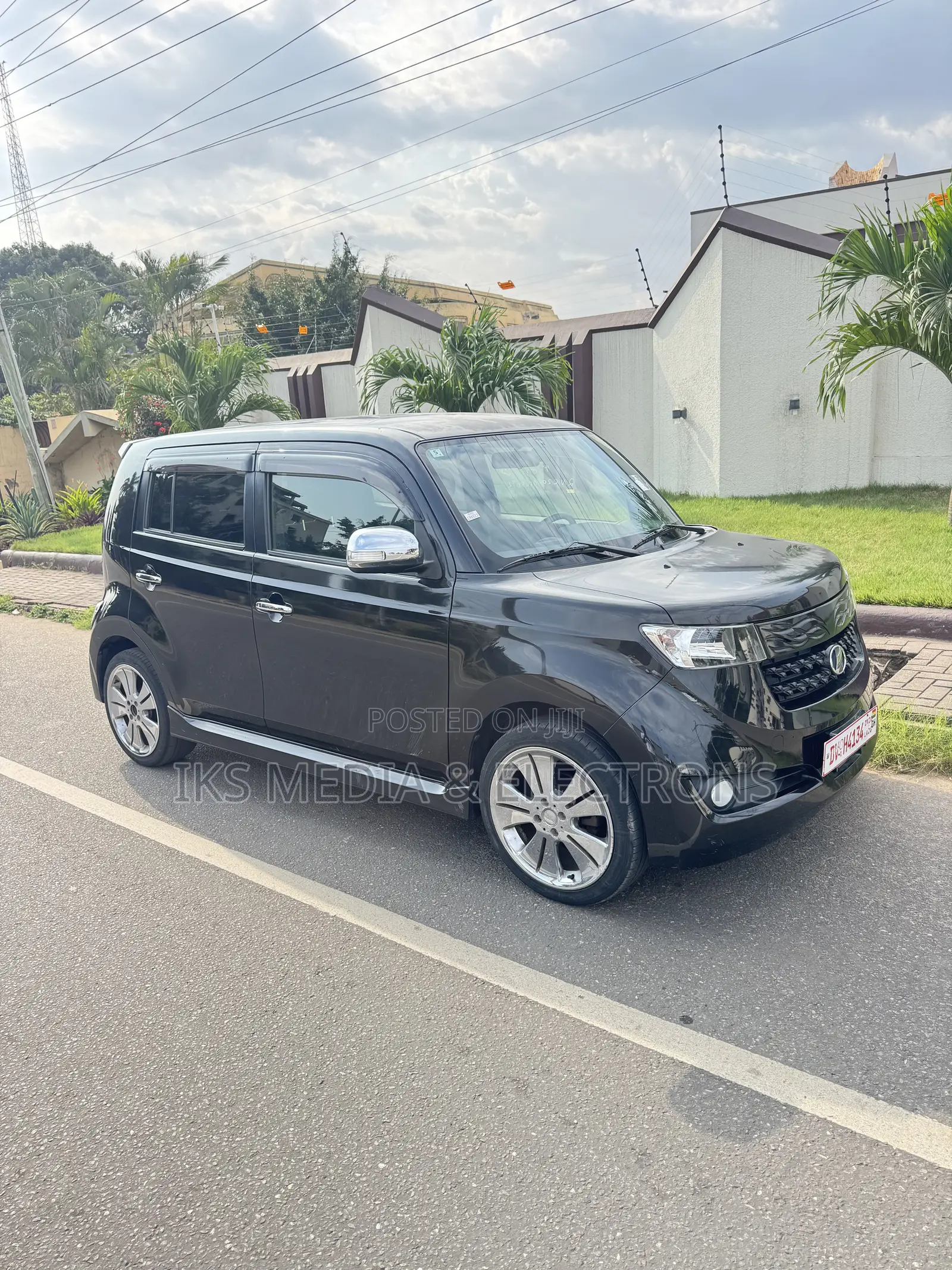 Toyota bB 2015 Black
