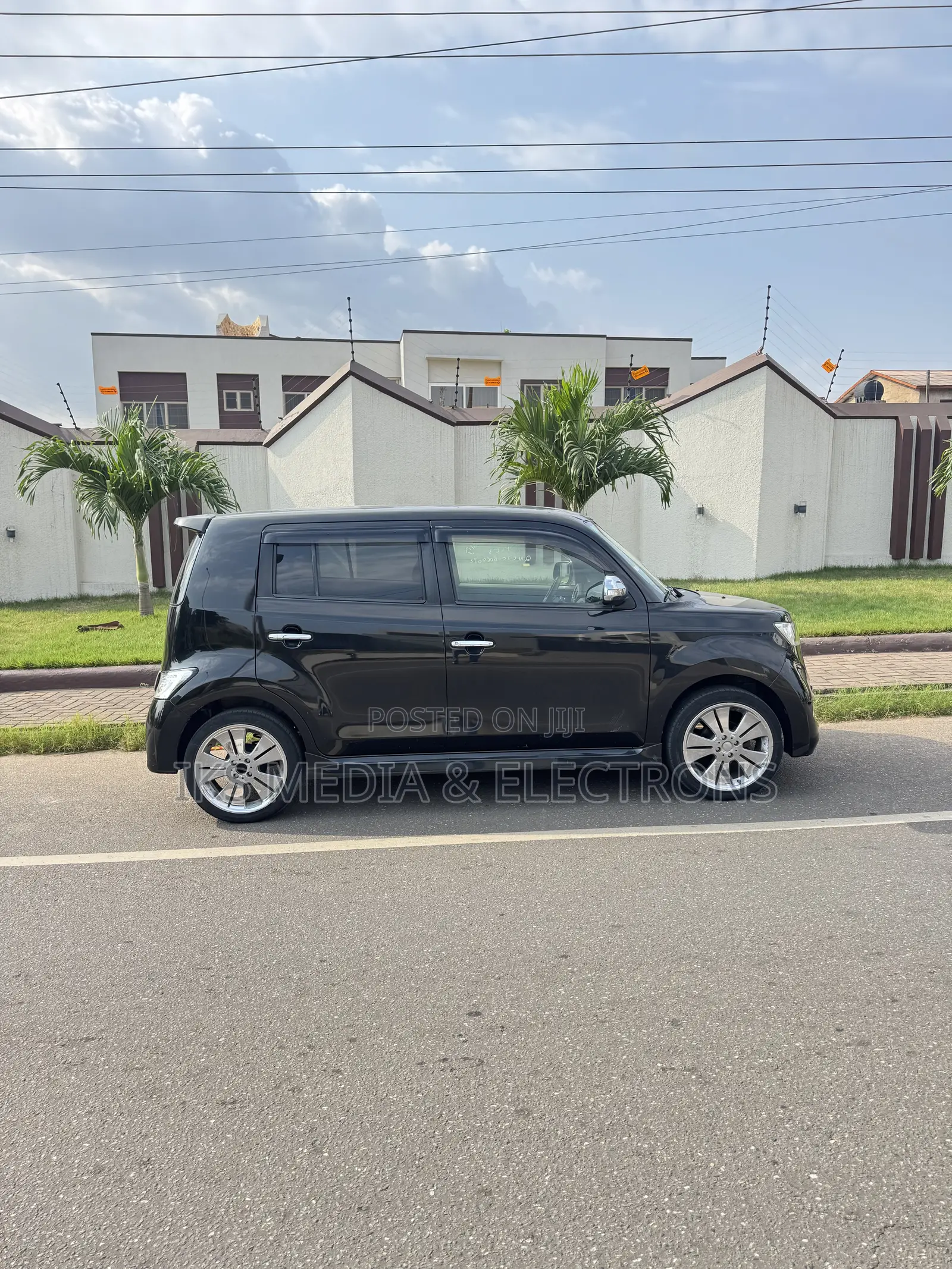 Toyota bB 2015 Black