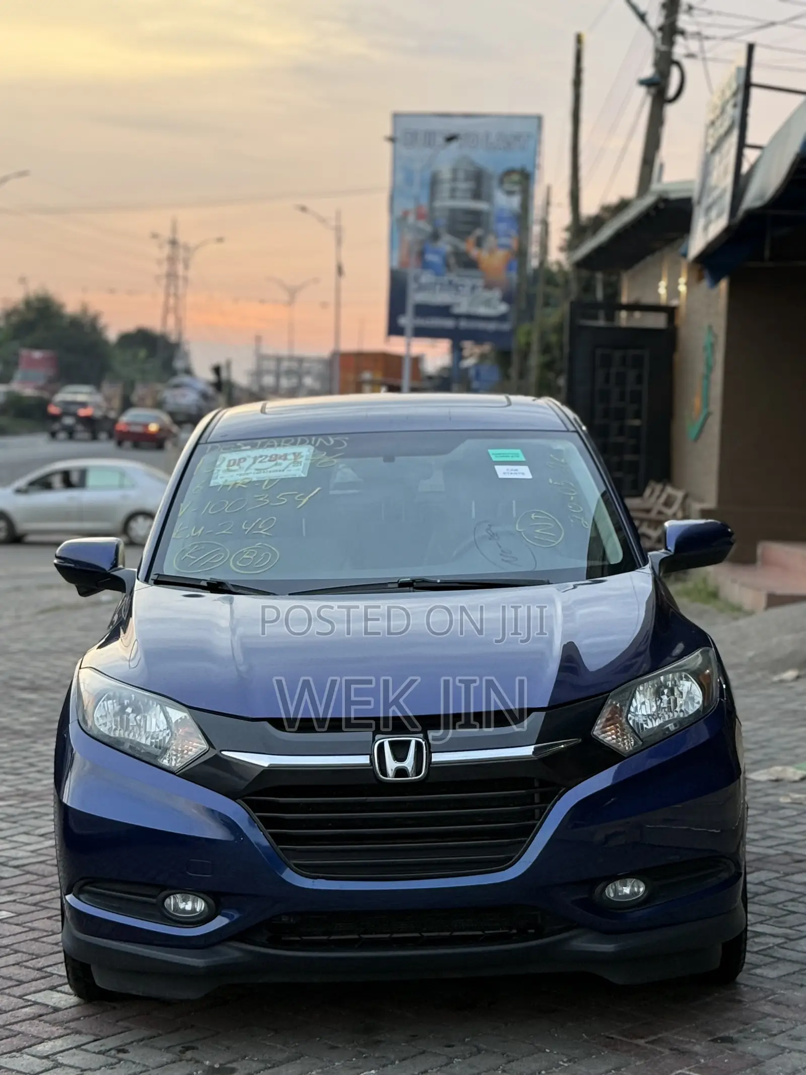 Honda HR-V 4dr SUV (1.5L 4cyl CVT) 2016