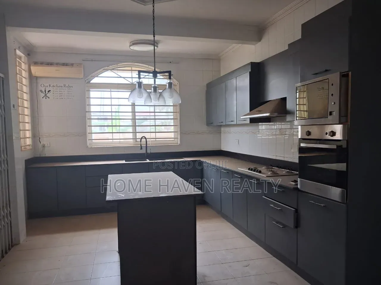 6bdrm House in Spintex Comm 17, Baatsona Total for rent