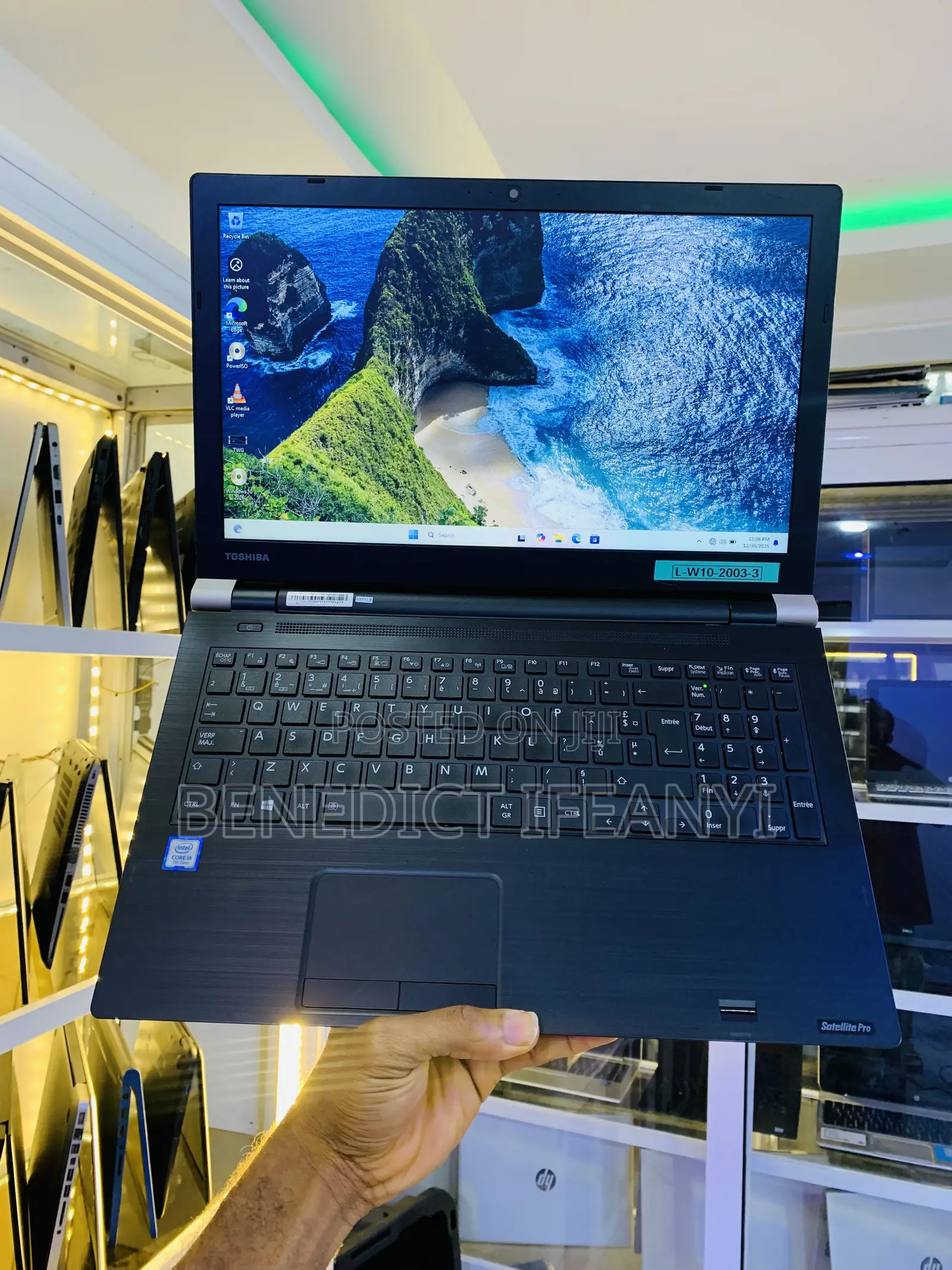 Laptop Toshiba Satellite Pro A300 8GB Intel Core i5 SSD 256GB