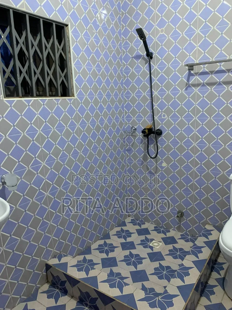 2bdrm Apartment in Lakeside for rent