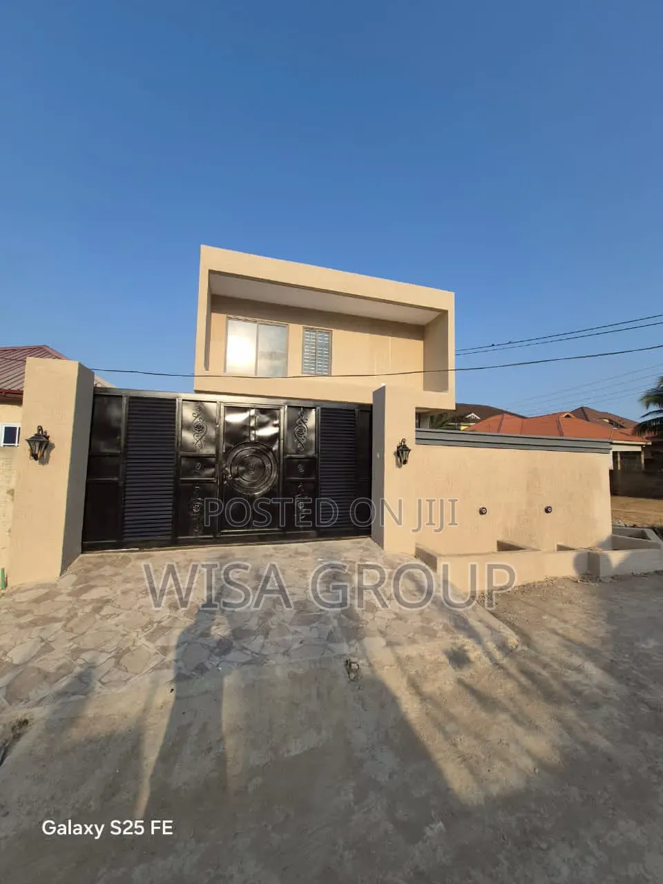 3bdrm Duplex in Wisa Group, Accra Metropolitan for sale