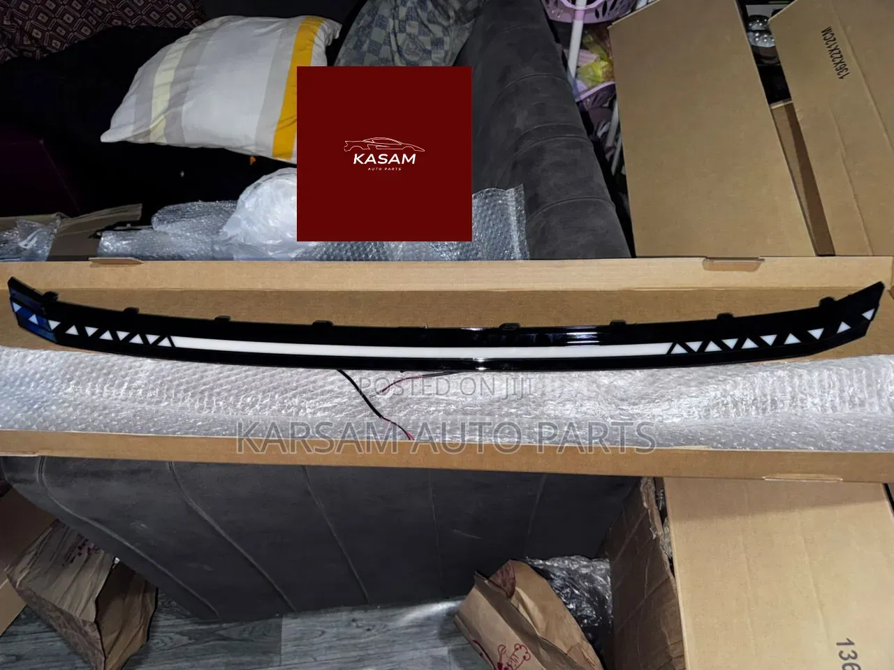 Elantra 2023 Front Centre Grille Led