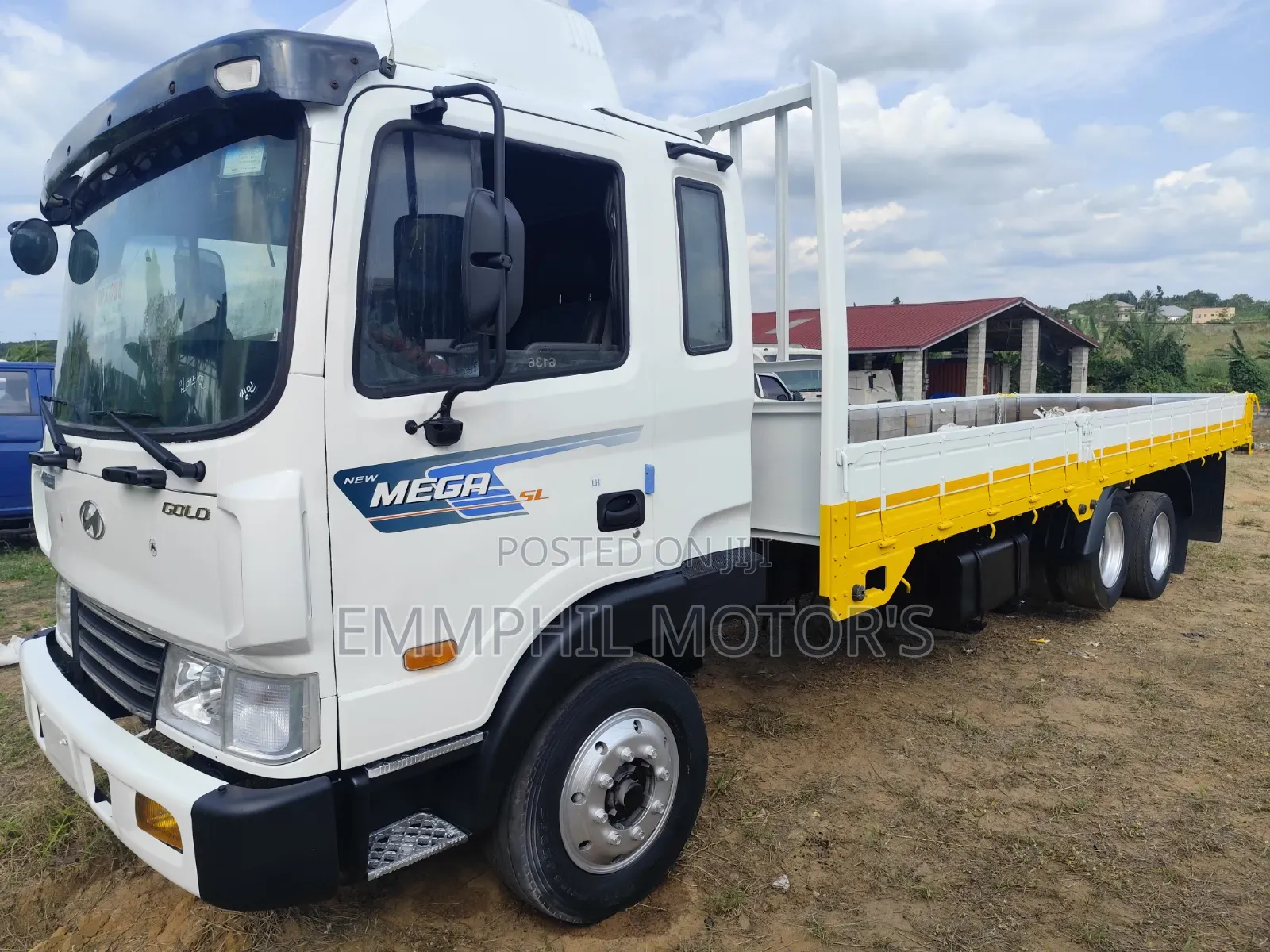 Hyundai Gold Double Axle. Manual Engine.