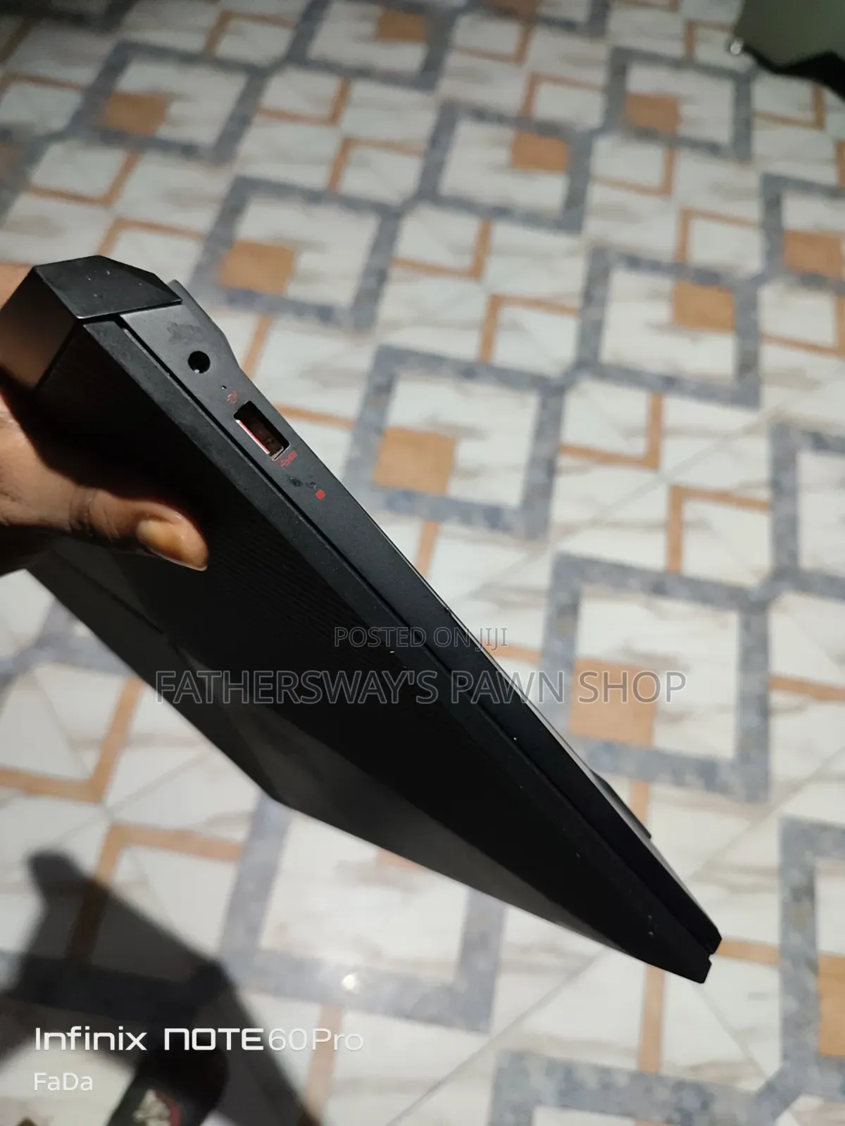 Laptop HP Omen 15 16GB Intel Core i5 HDD+SSD 512GB