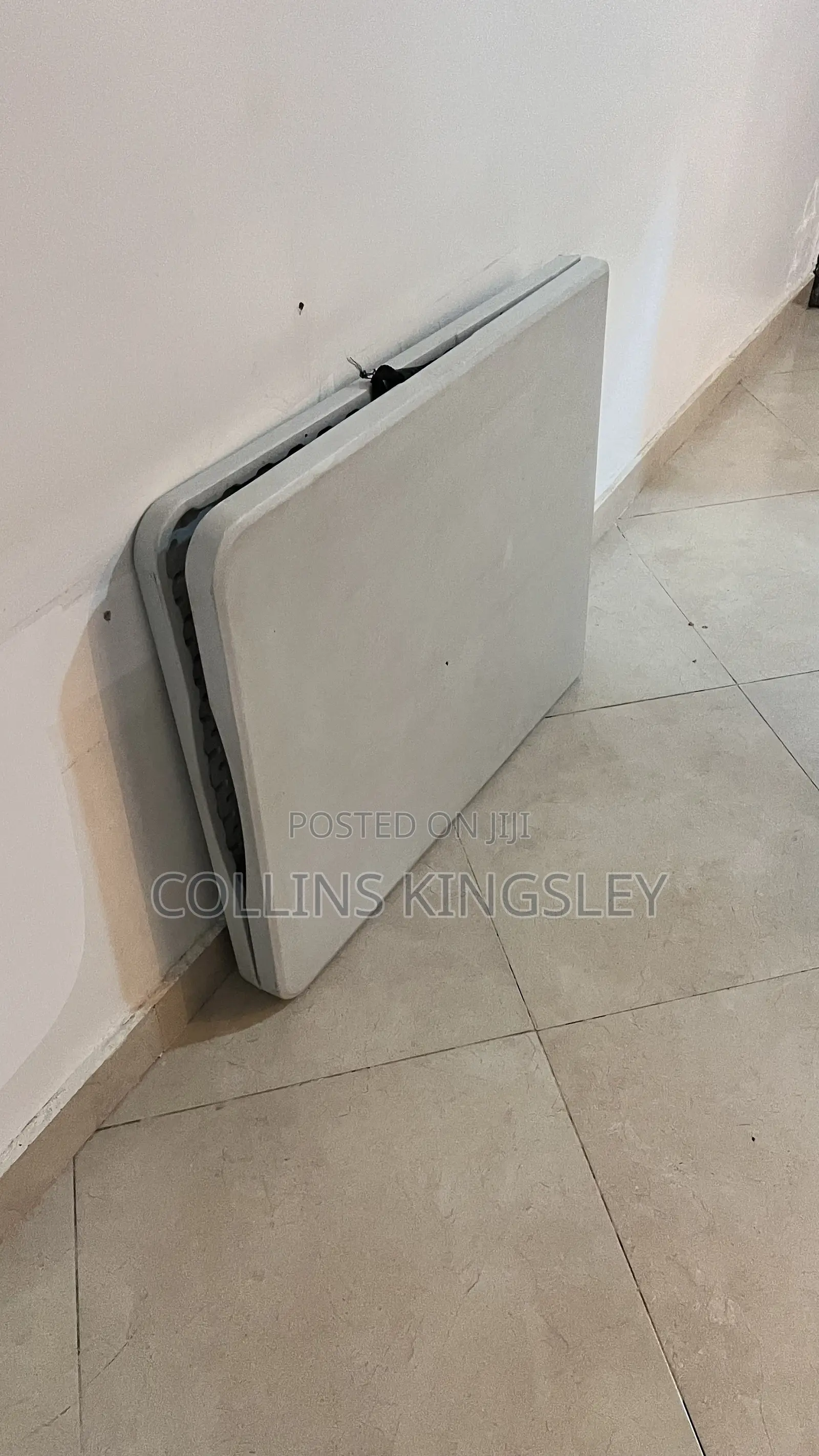 Foldable Table