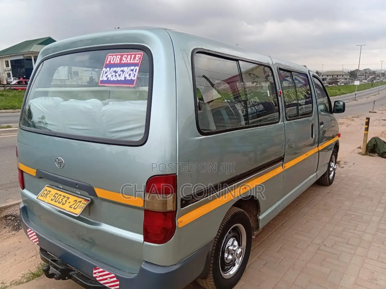 Toyota HiAce 2010 Green