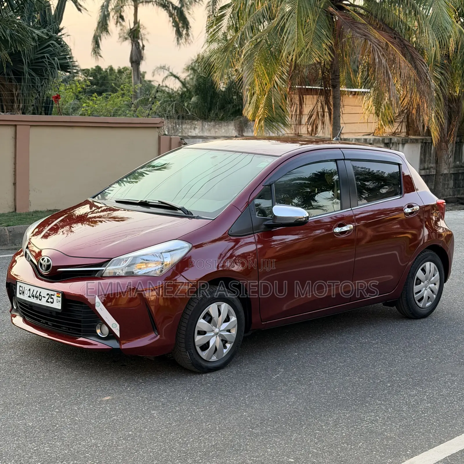Toyota Vitz 1.3 FWD 5dr 2015 Burgundy