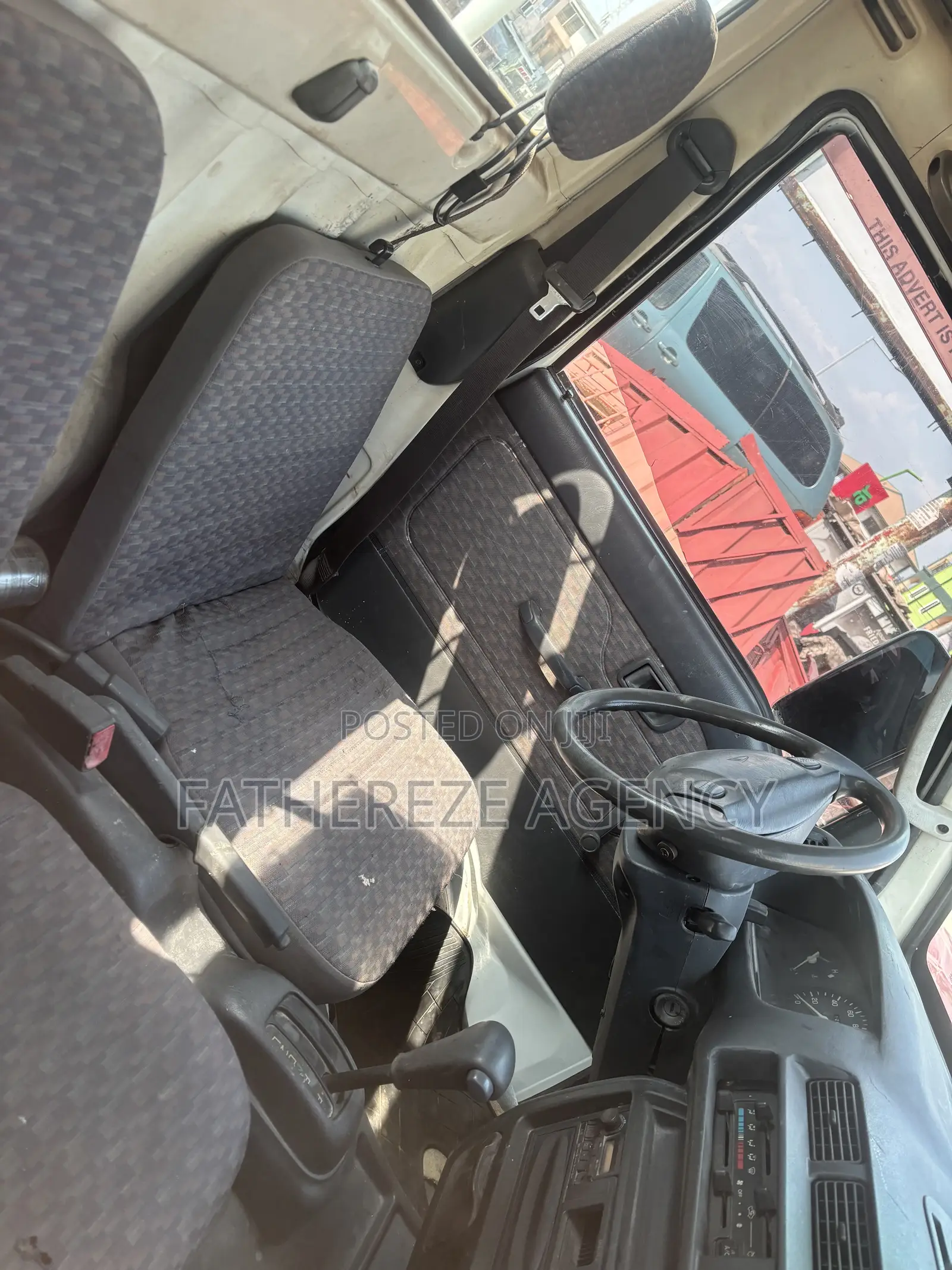 Daihatsu Charmant 1985 White