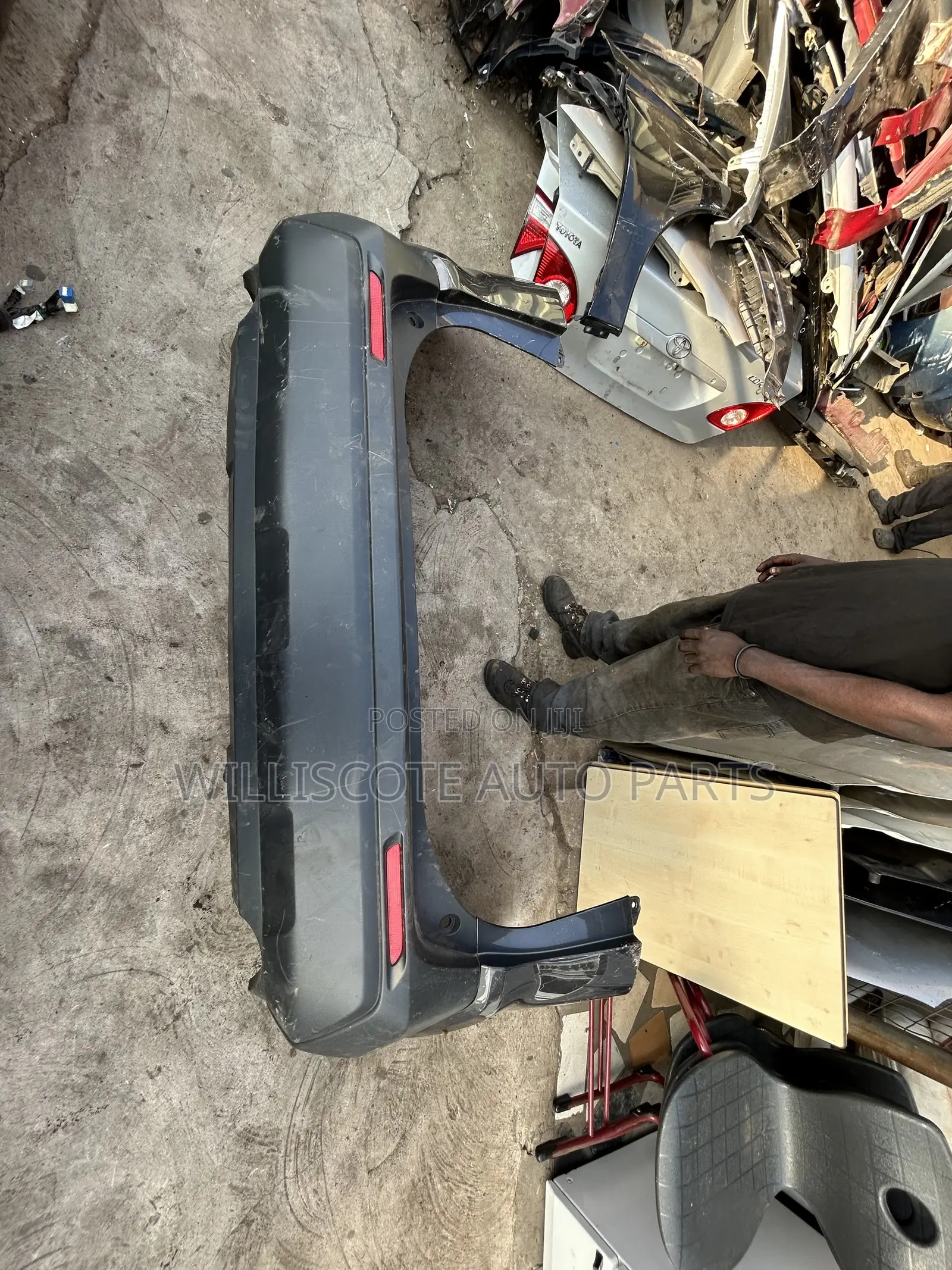 RAV4 19-23 Back Bumper Complete