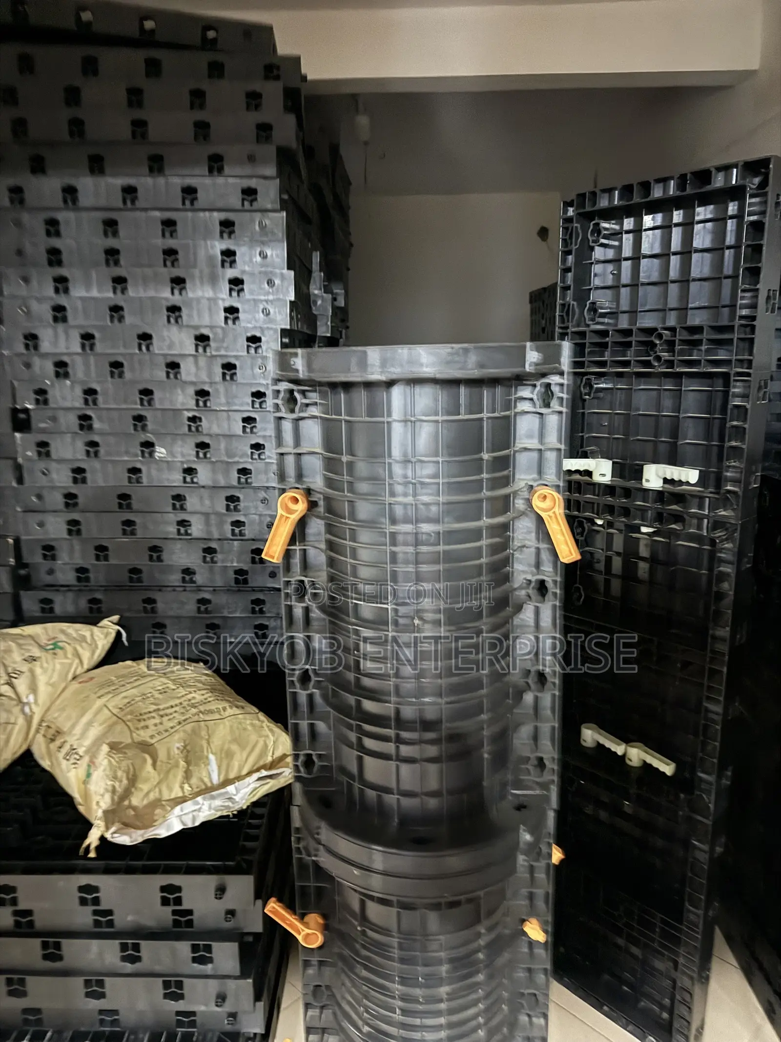 Adjustable Formwork Pillars