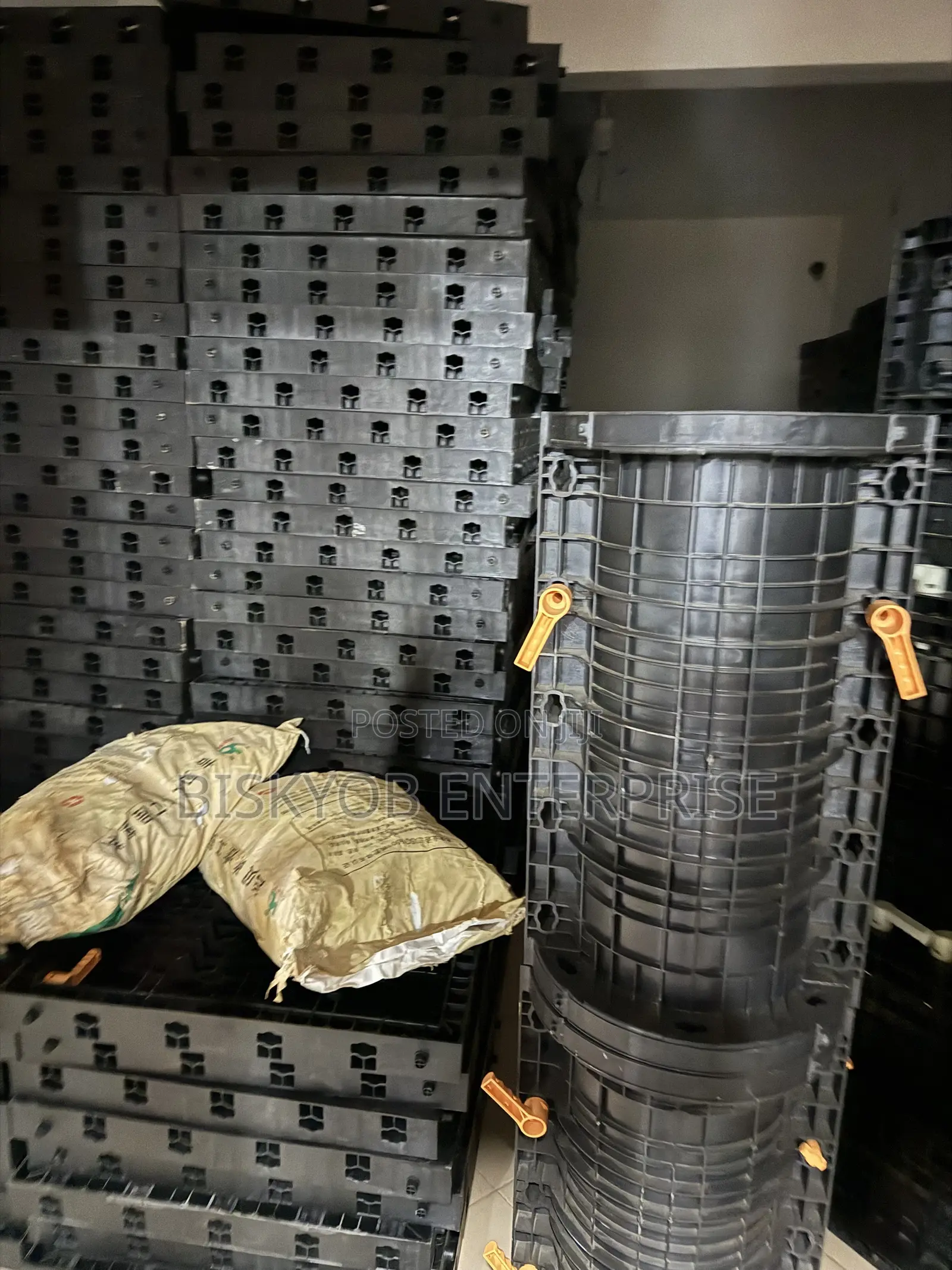 Adjustable Formwork Pillars