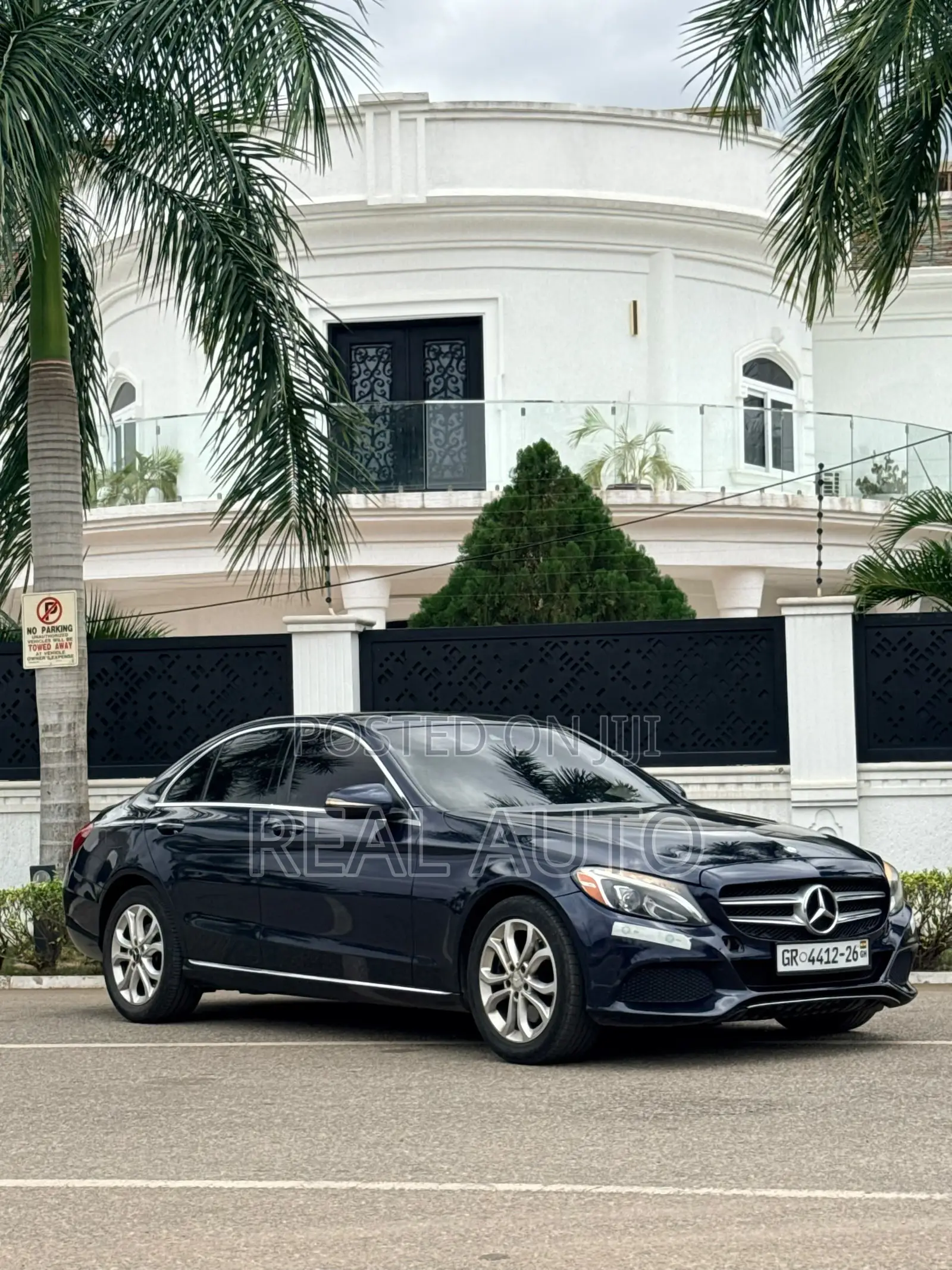 Mercedes-Benz C300 Luxury 4matic Sedan AWD (2.0L 4cyl 7A) 2017 Blue
