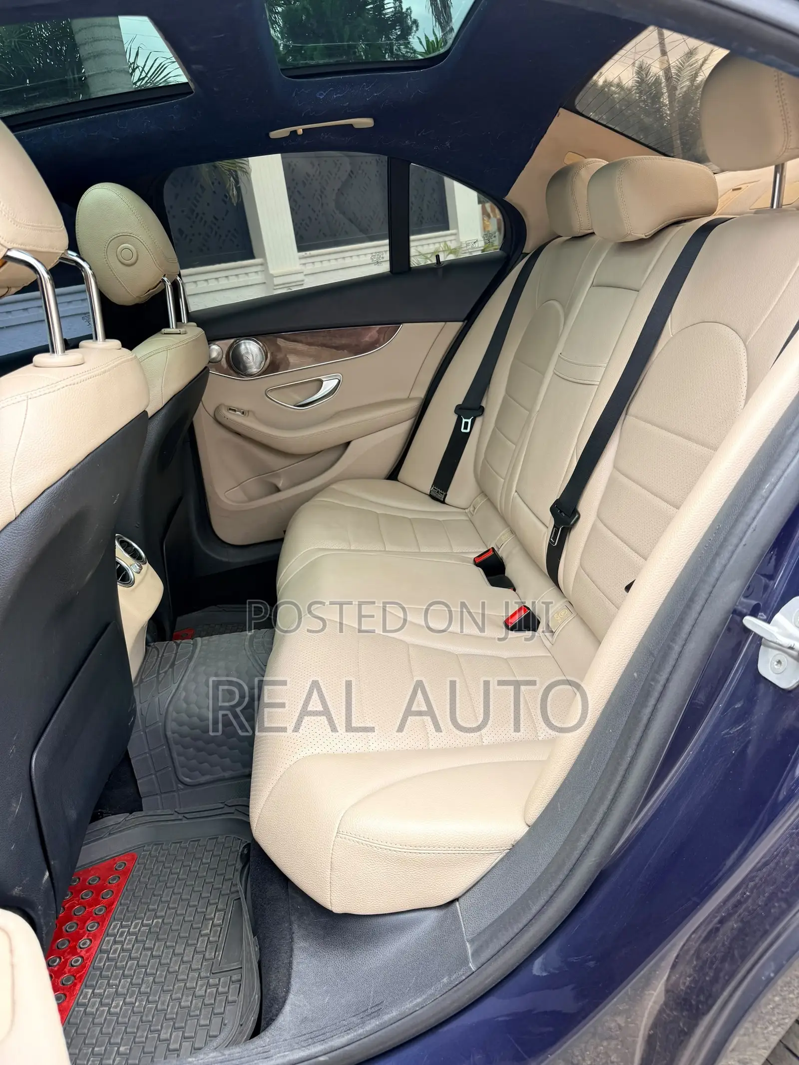 Mercedes-Benz C300 Luxury 4matic Sedan AWD (2.0L 4cyl 7A) 2017 Blue