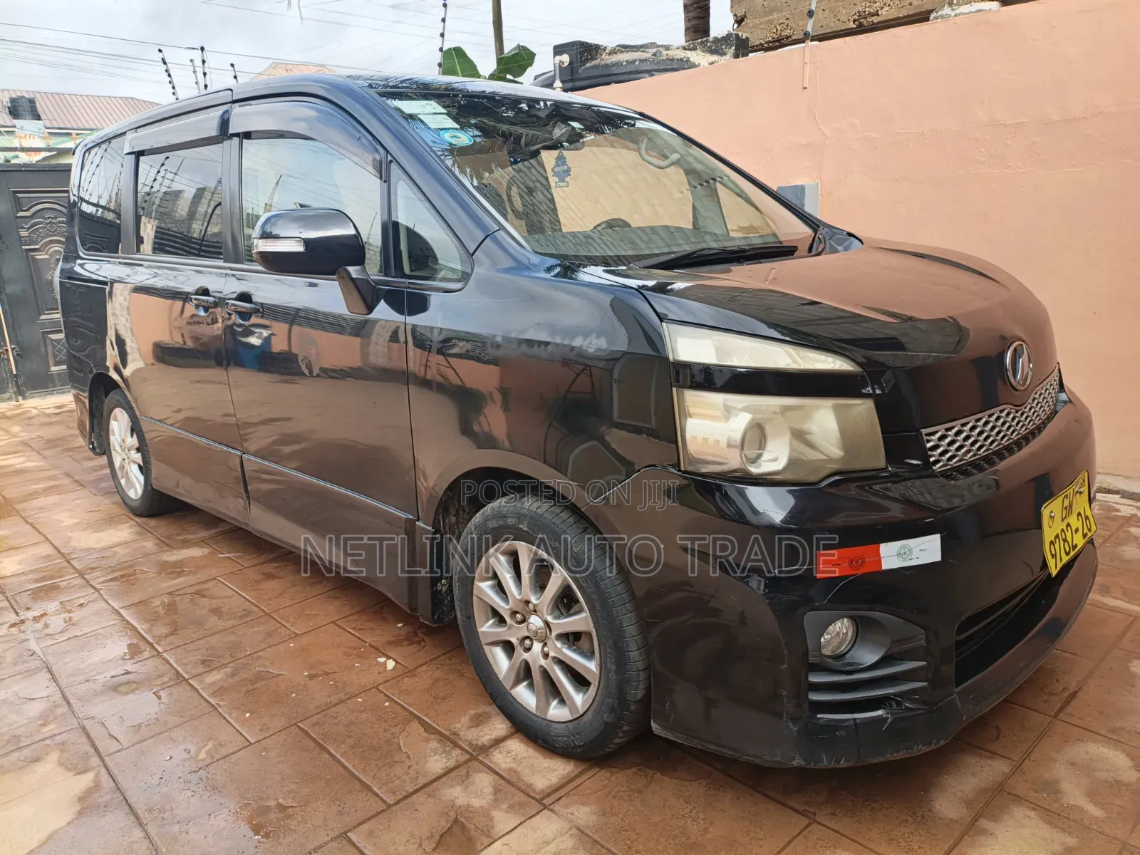 Toyota Voxy 2010 Black