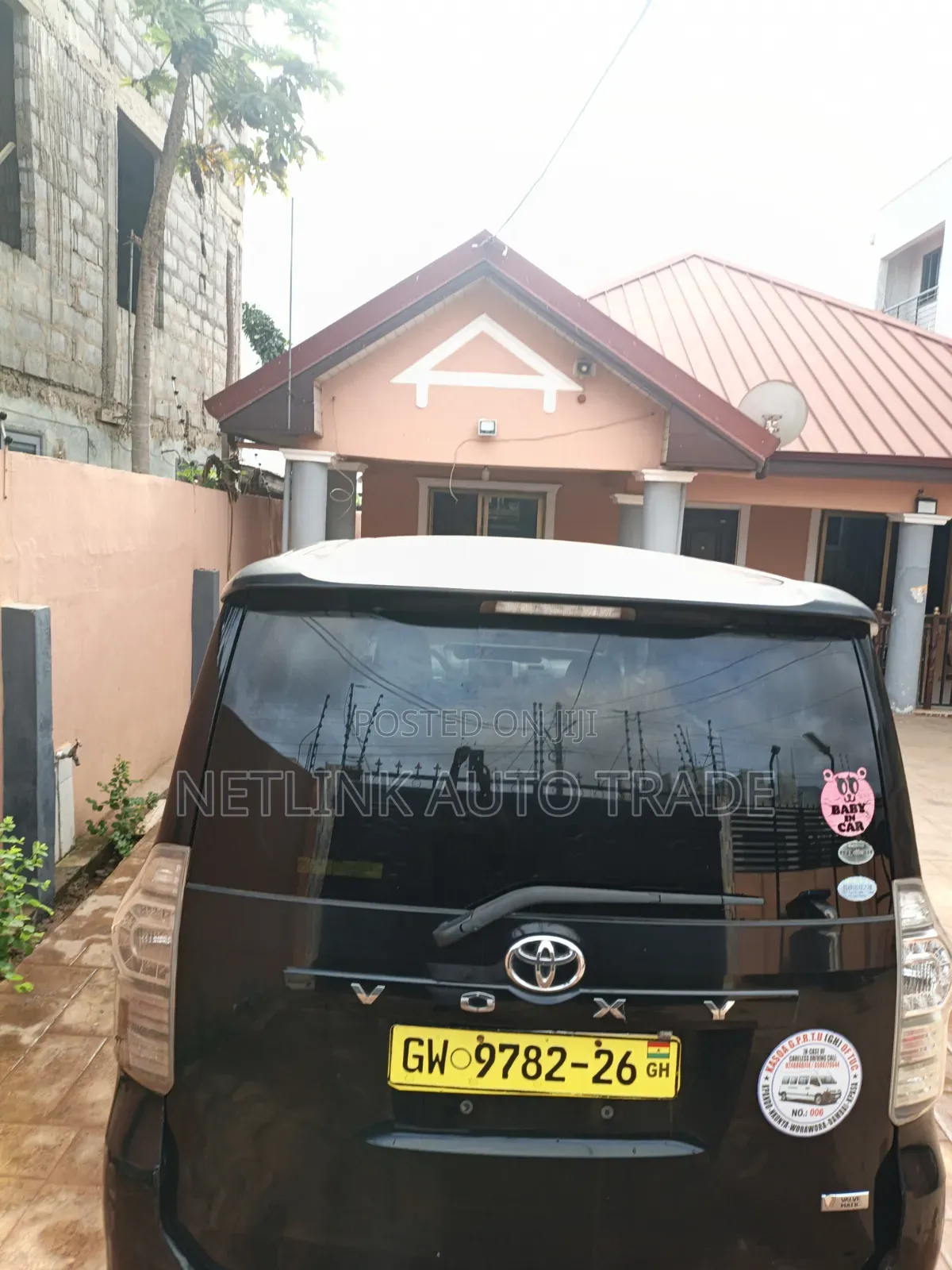 Toyota Voxy 2010 Black