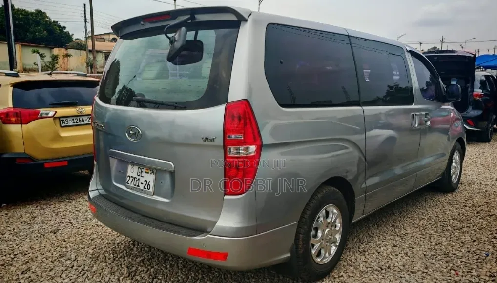 Hyundai Starex 2013 Silver