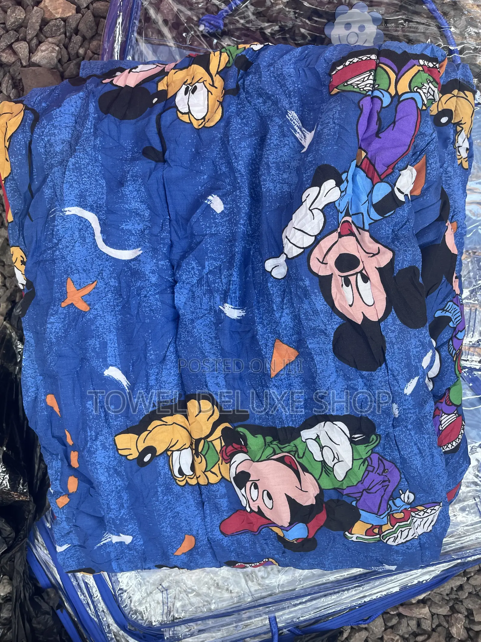Kids Comforter / Duvet - Blue Cartoon Character Design - Thick Fluffy