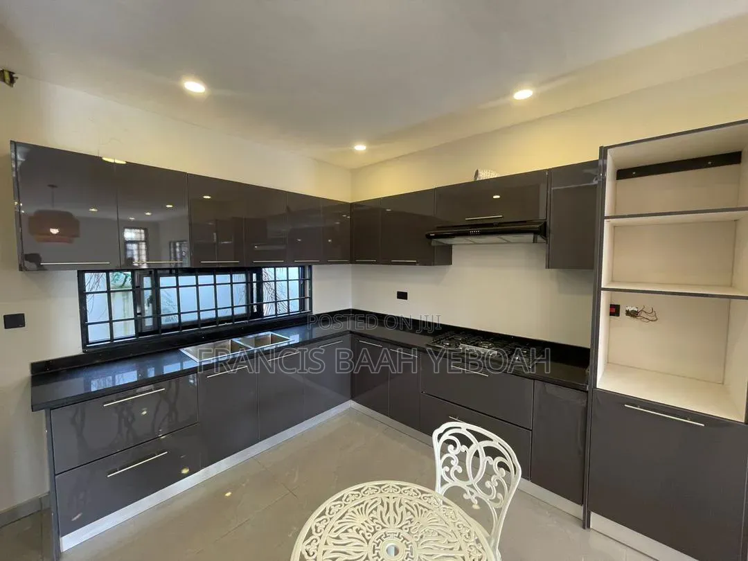 3bdrm House in Shining Star Real, Accra Metropolitan for sale