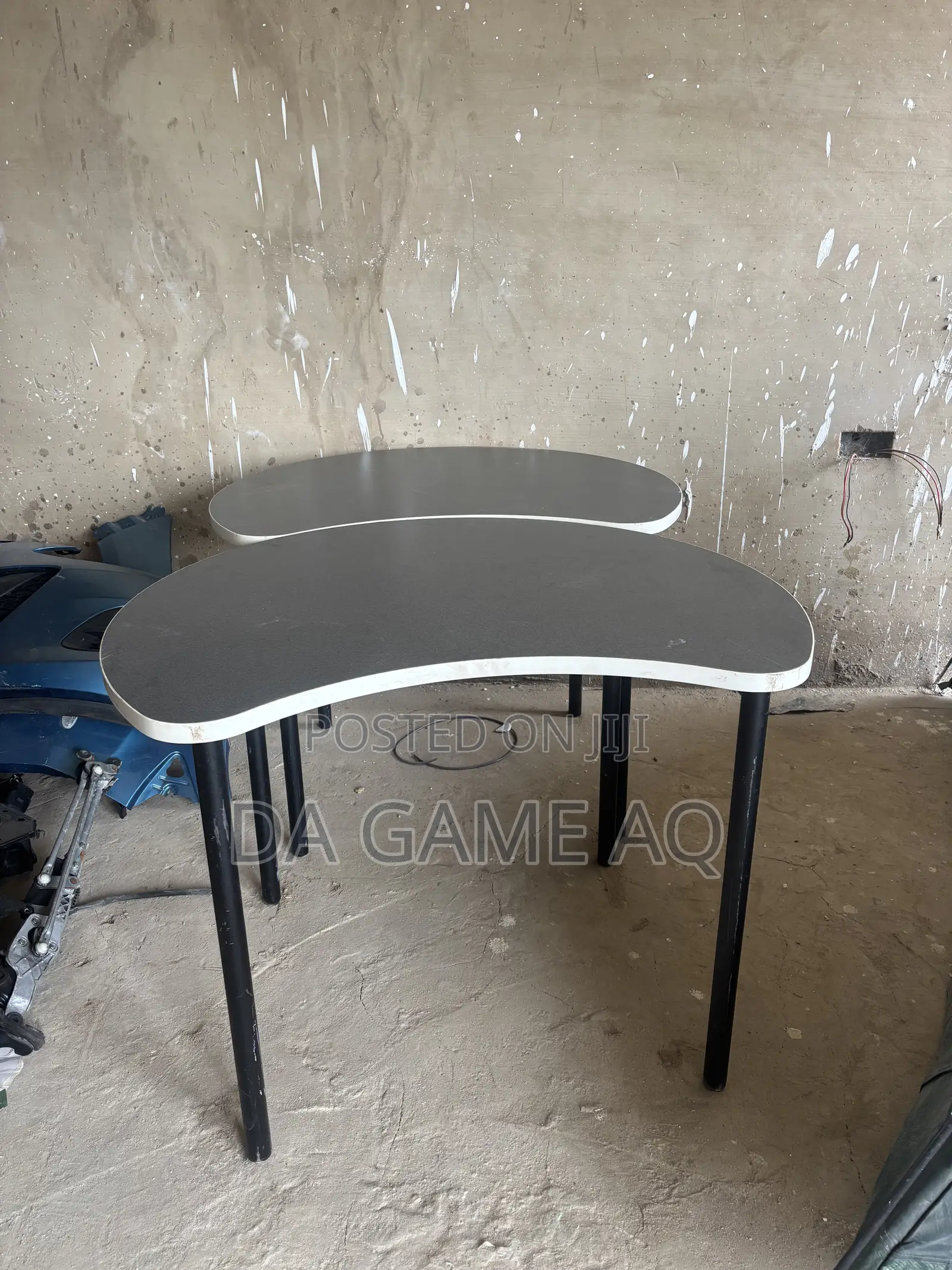 Classic Table