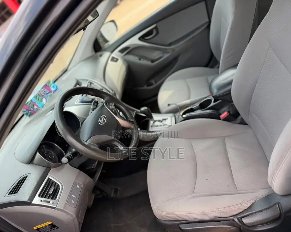 Hyundai Elantra 2013 Black