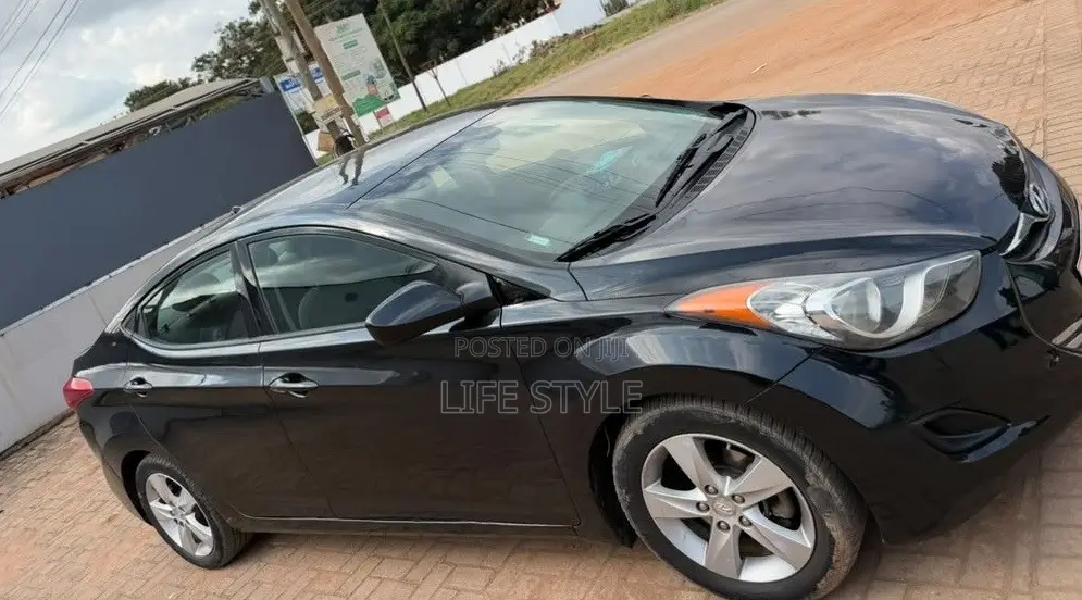 Hyundai Elantra 2013 Black