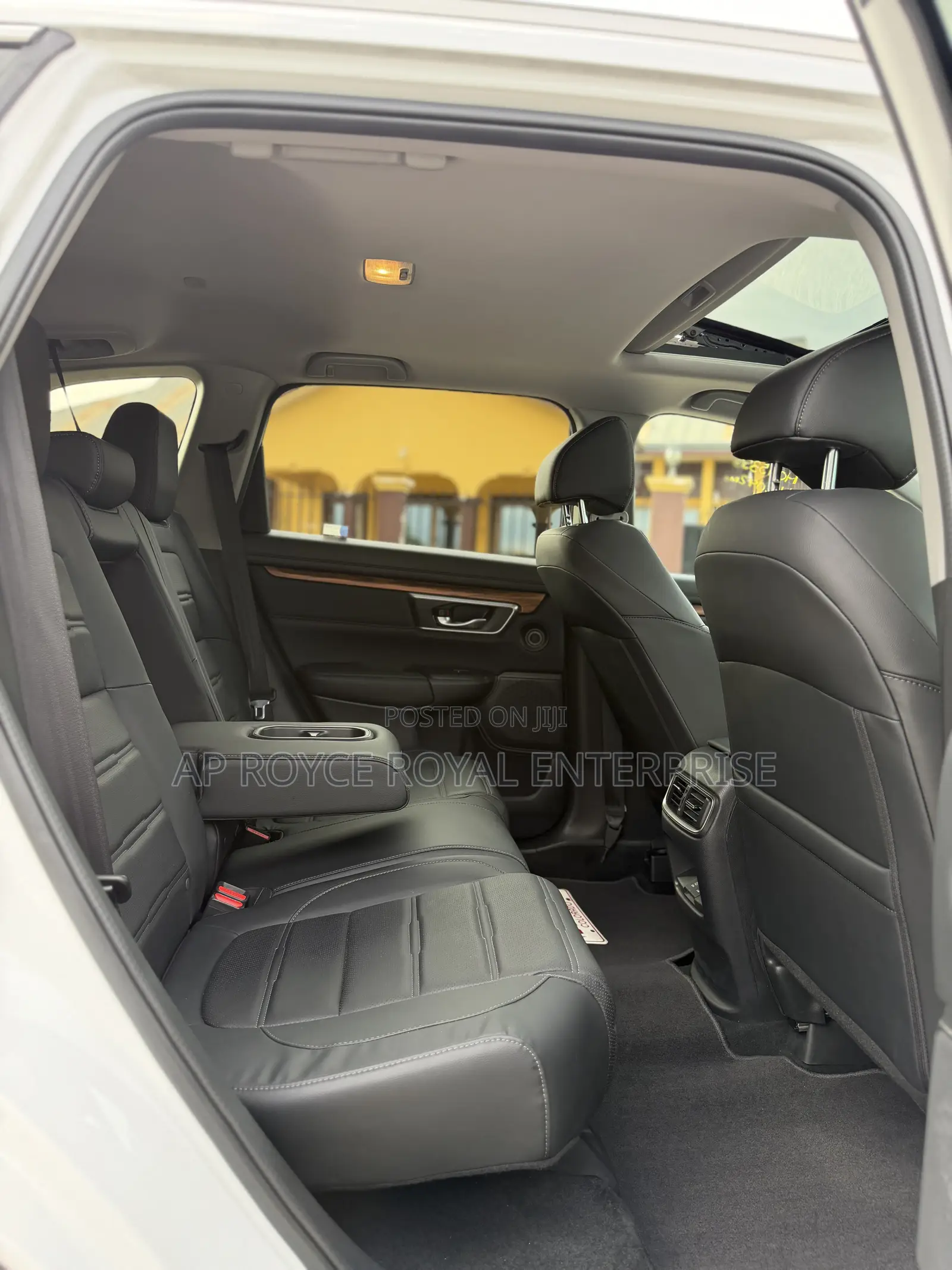Honda CR-V Touring 4dr SUV AWD (1.5L 4cyl CVT) 2017 White