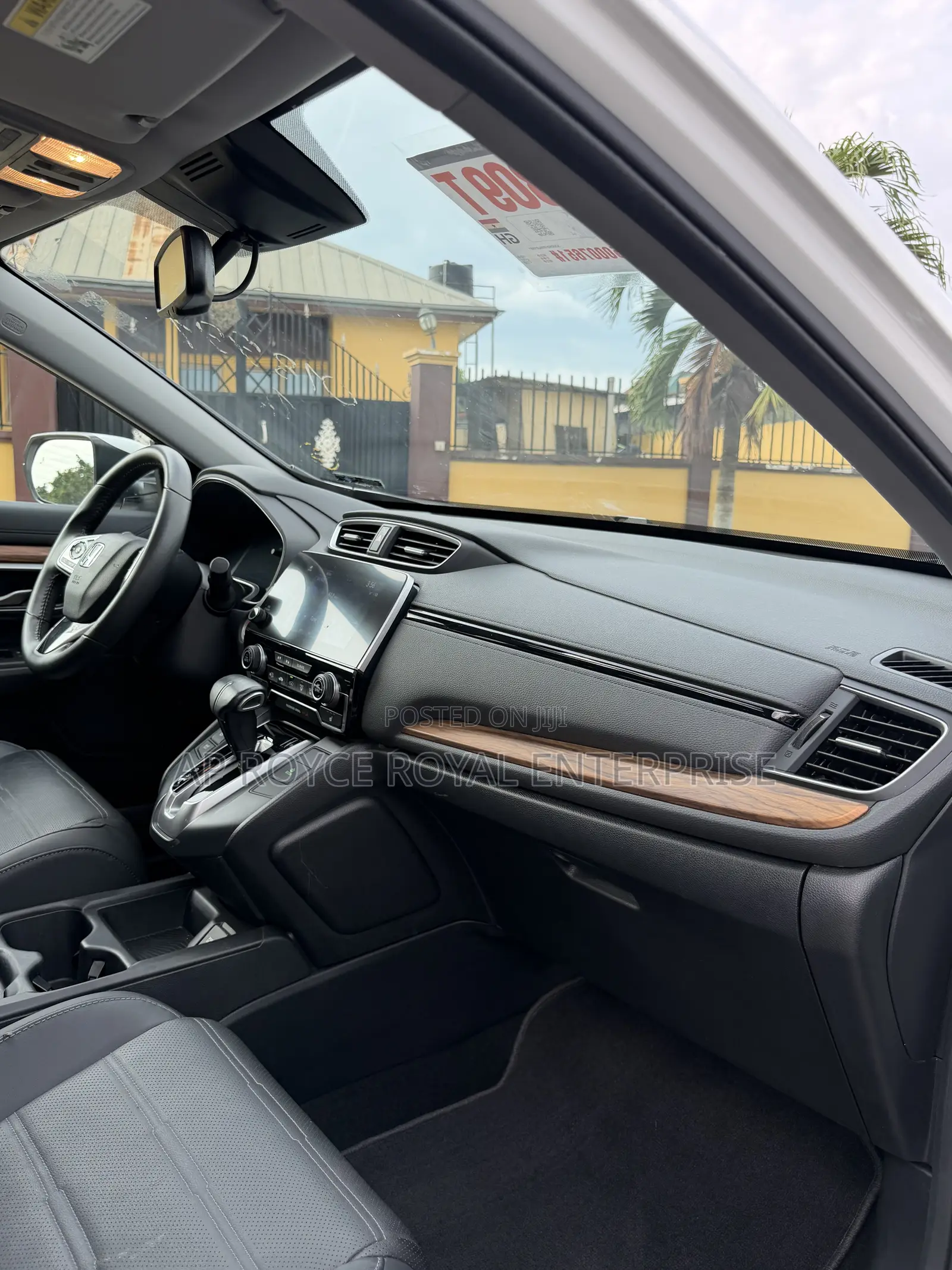Honda CR-V Touring 4dr SUV AWD (1.5L 4cyl CVT) 2017 White