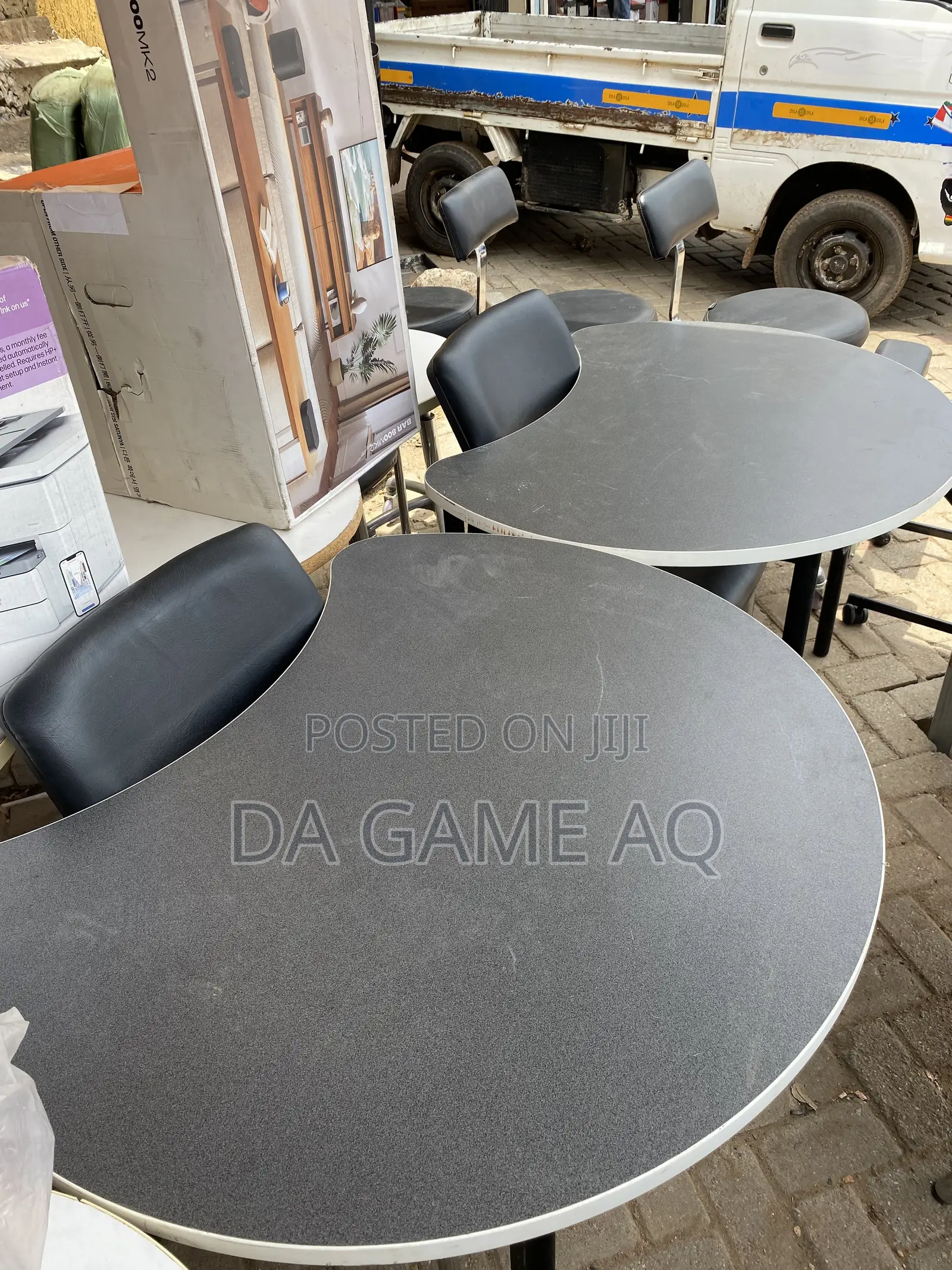 Classic Table