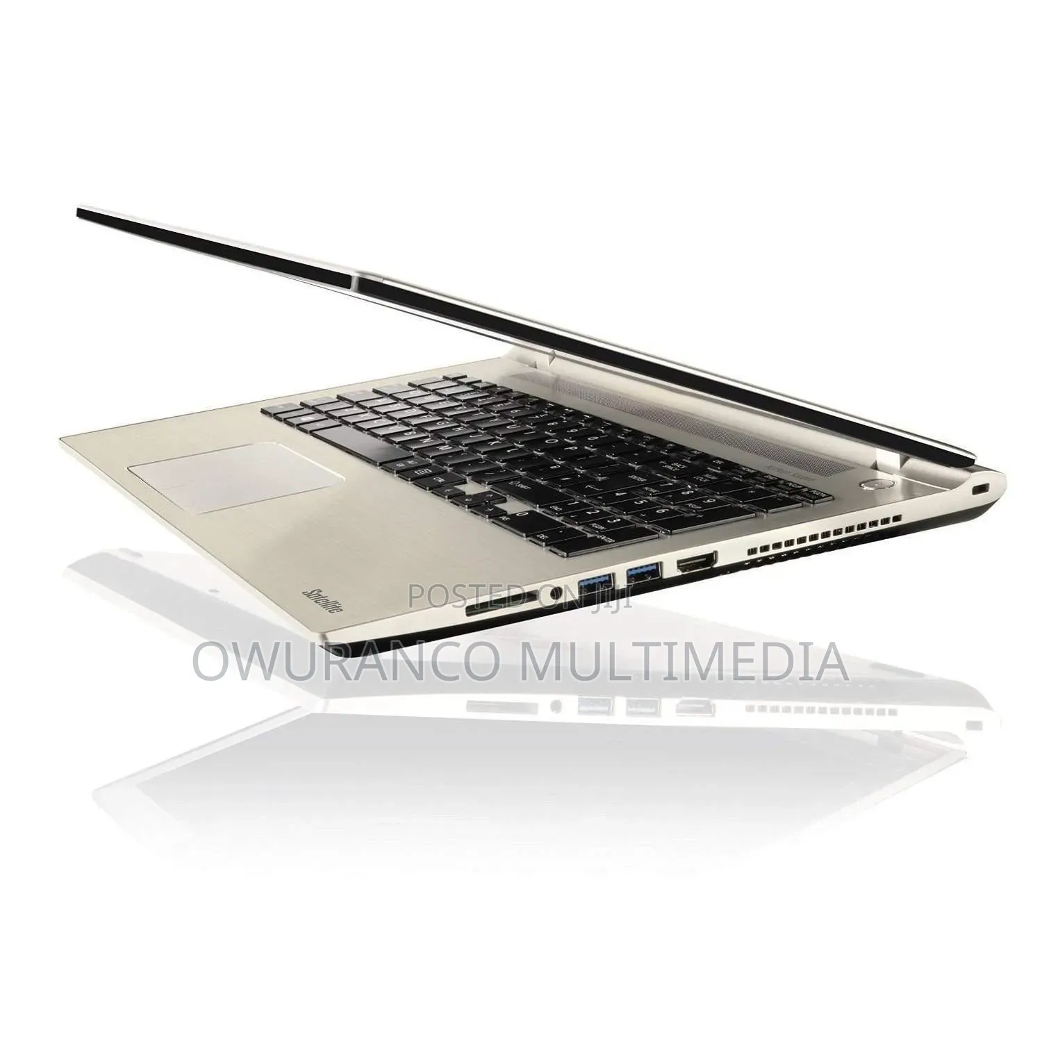 Laptop Toshiba Satellite L50D 8GB AMD A10 HDD+SSD 256GB