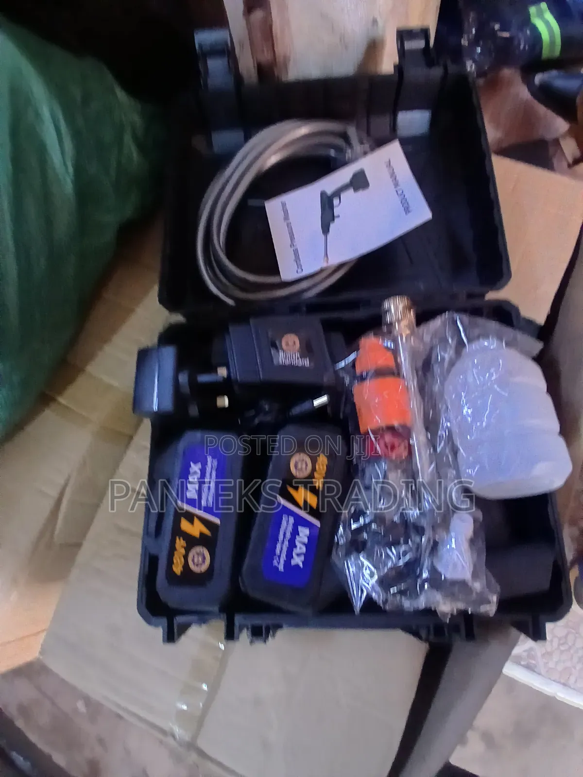 Cordless Pressure Washer